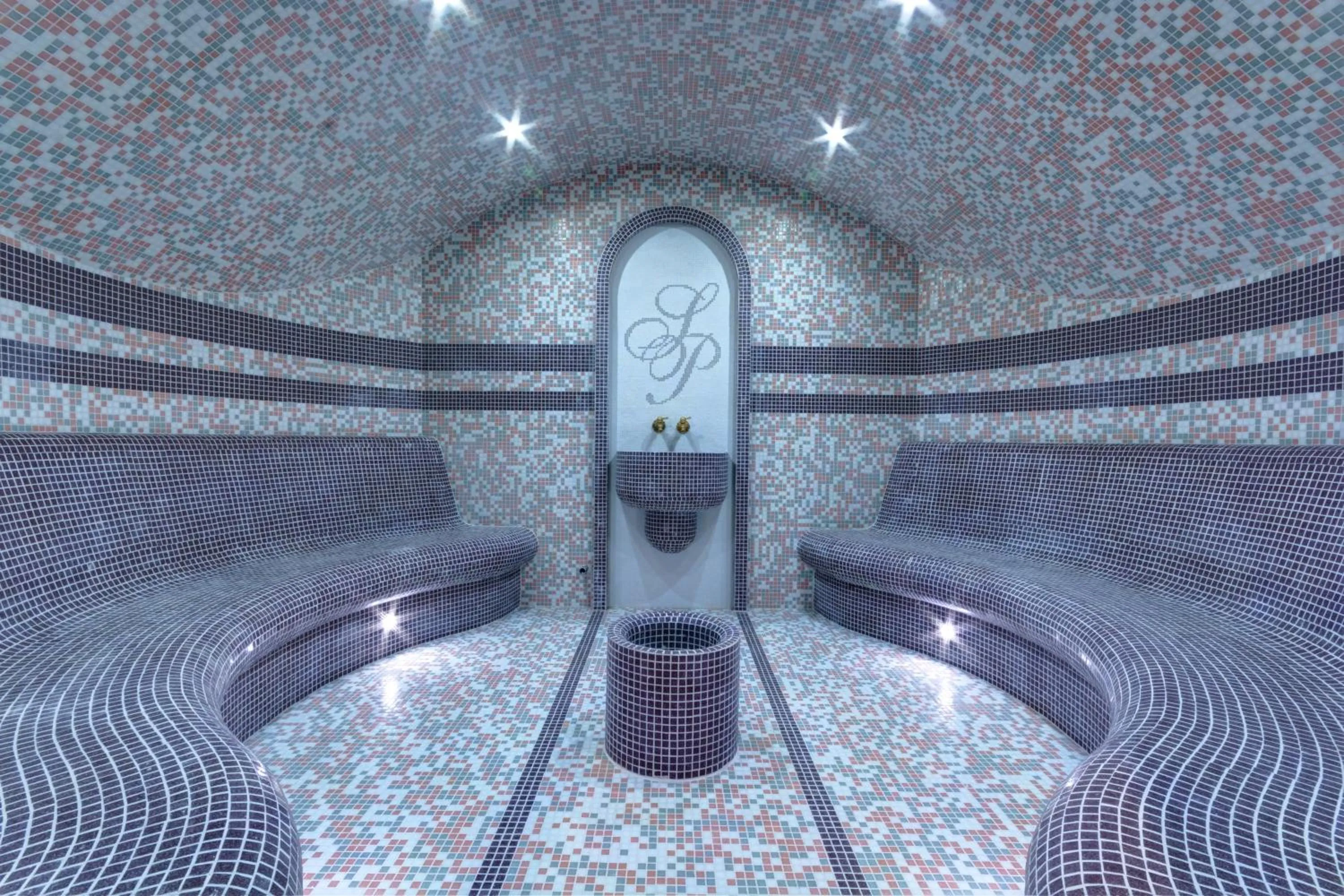 Steam room in Siena Palace