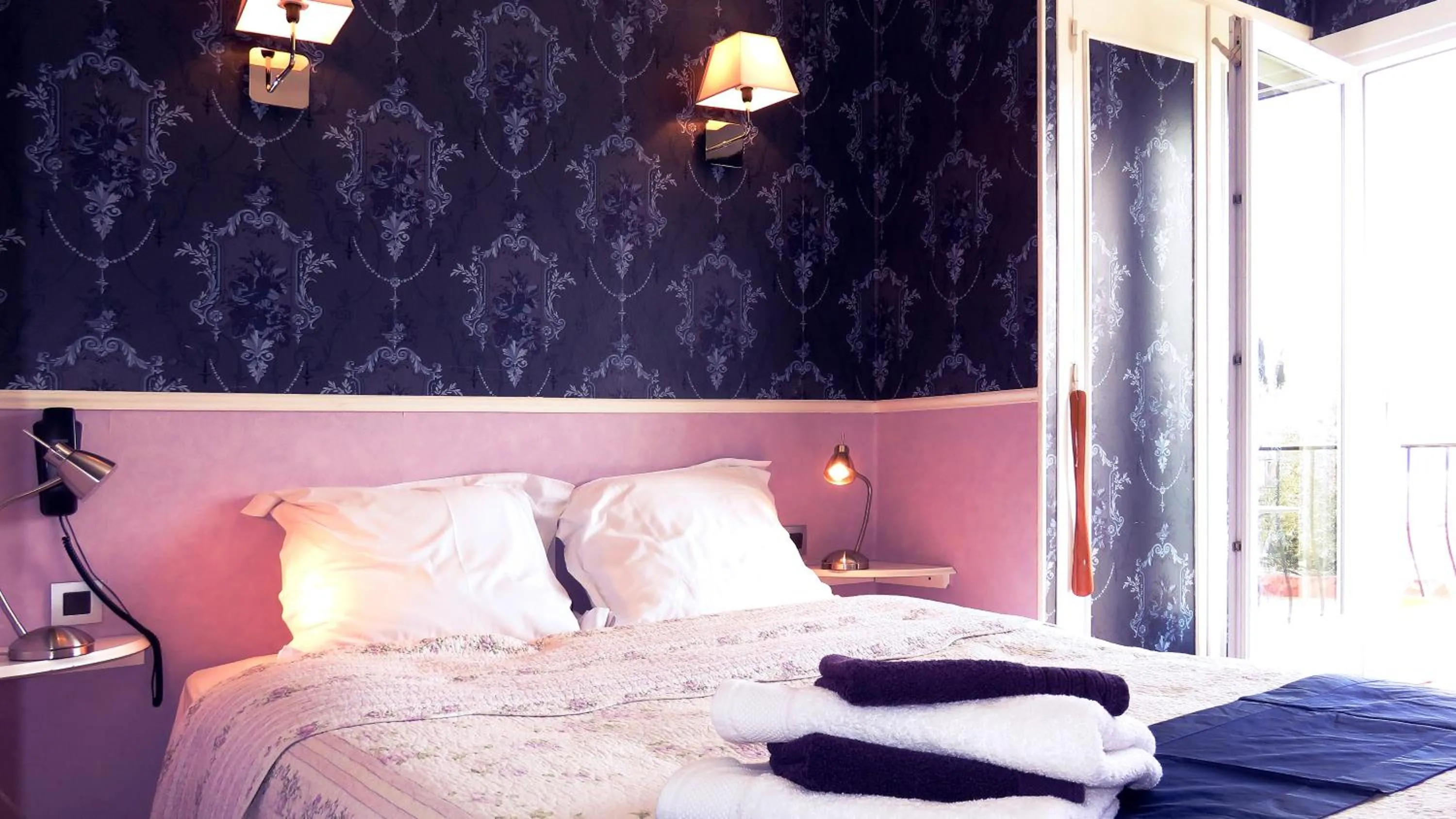 Photo of the whole room, Bed in Hotel mon Soleil