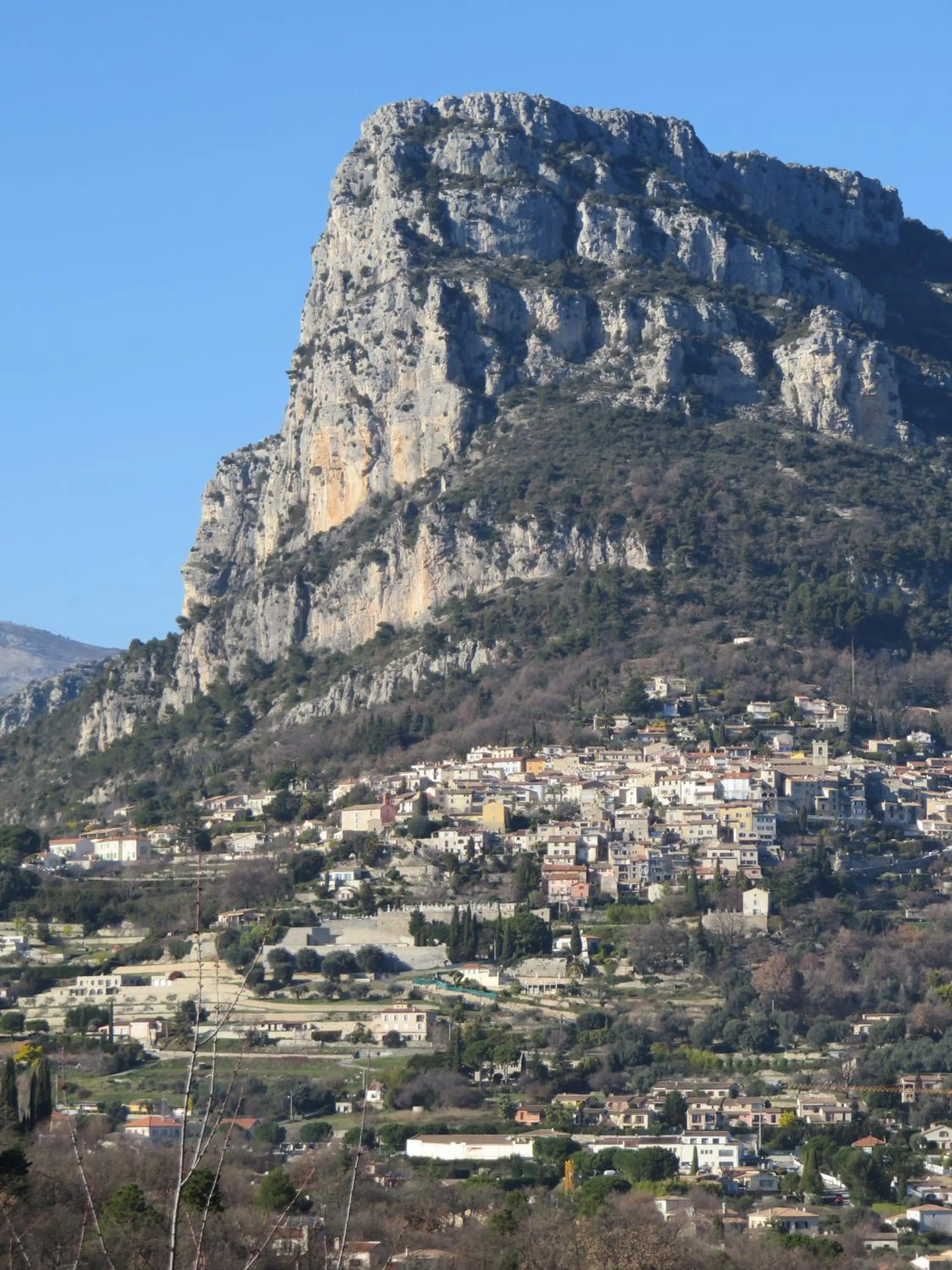 Nearby landmark in Hotel mon Soleil