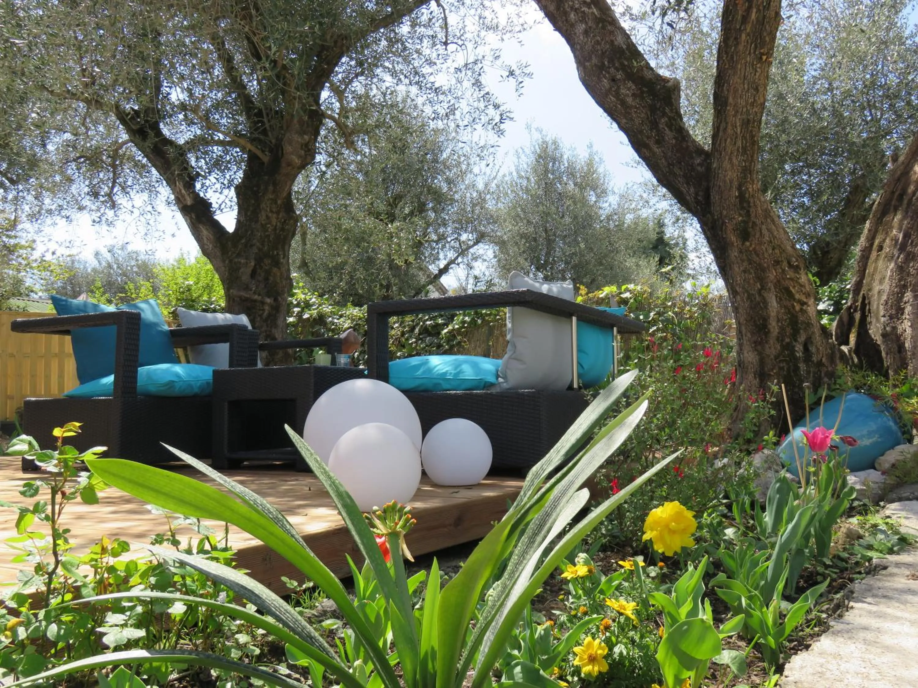 Patio in Hotel mon Soleil