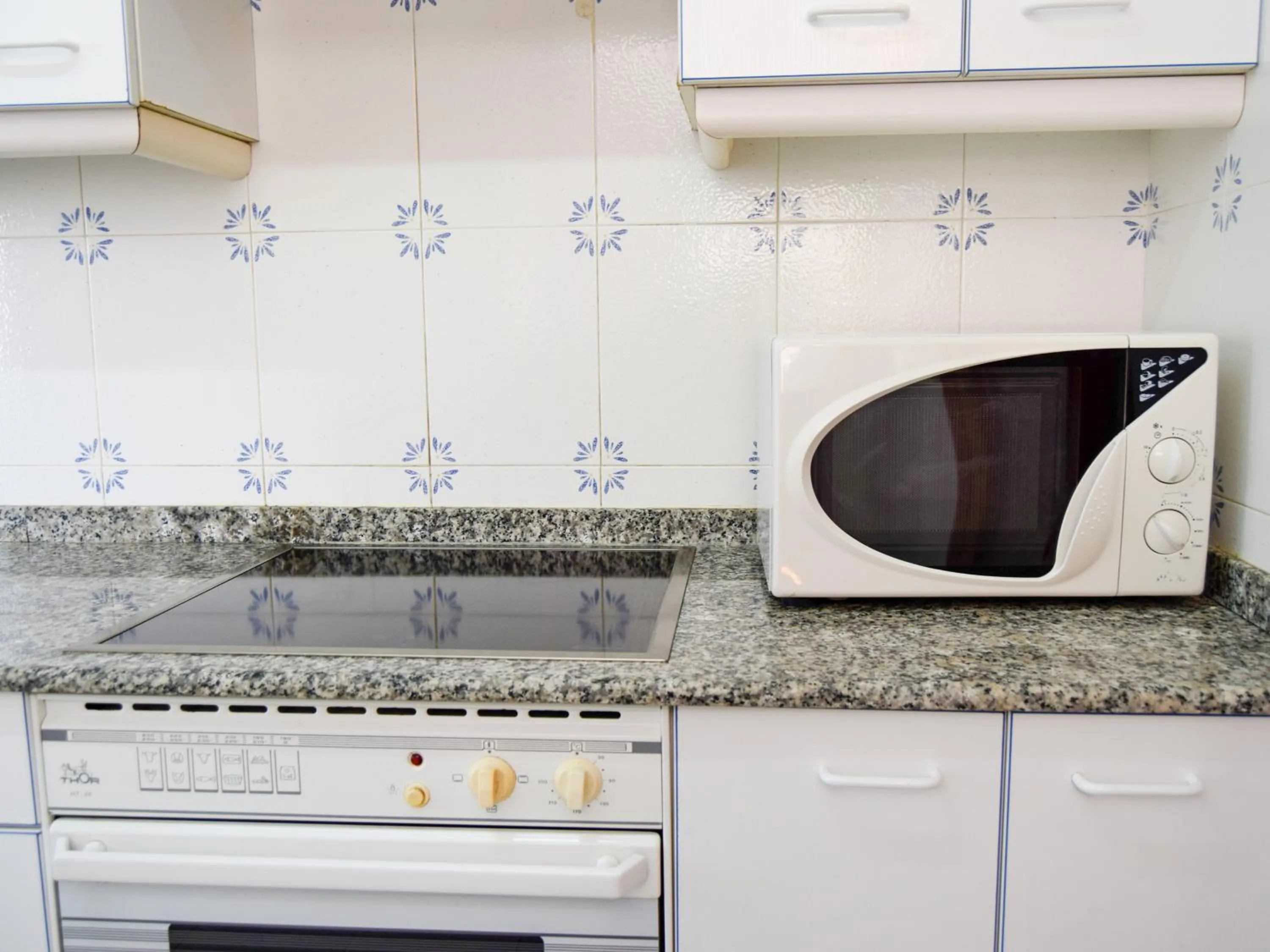 Kitchen or kitchenette in Apartamentos Olimpo 3000