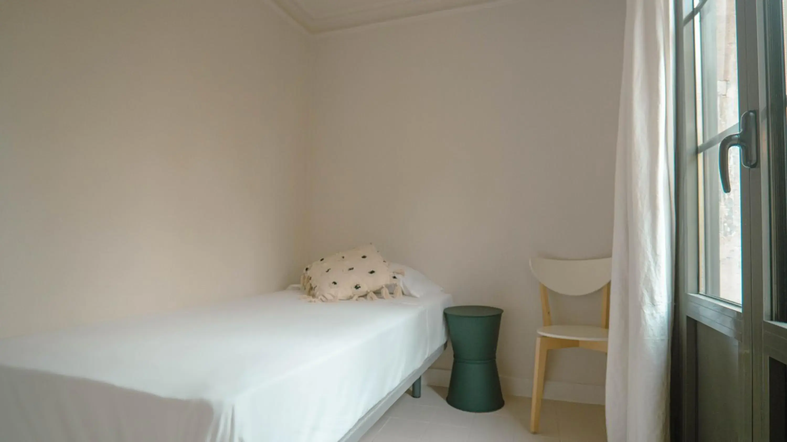 Bed in Smartr Barcelona Ramblas Bed in Smartr Barcelona Ramblas