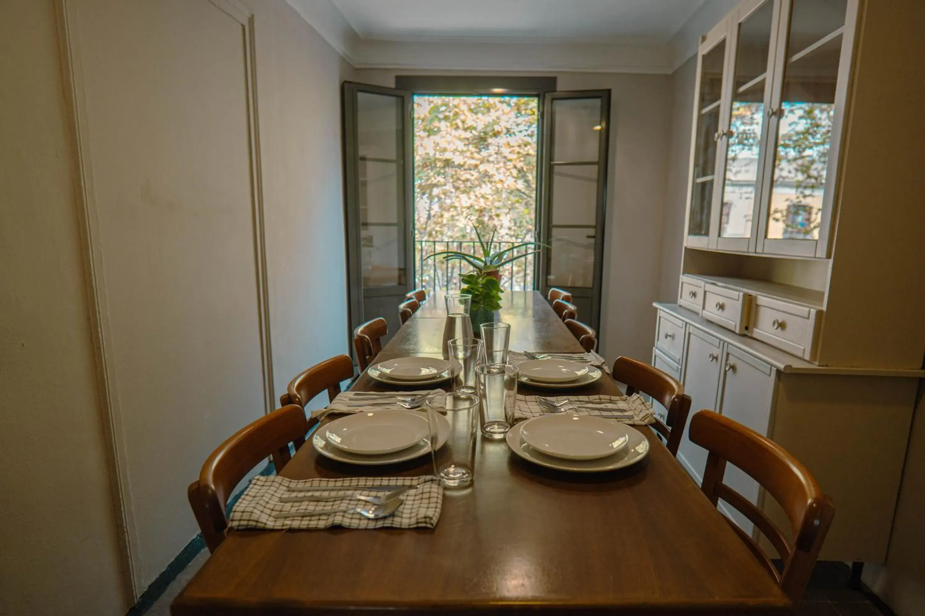 Dining area in Smartr Barcelona Ramblas Dining area in Smartr Barcelona Ramblas