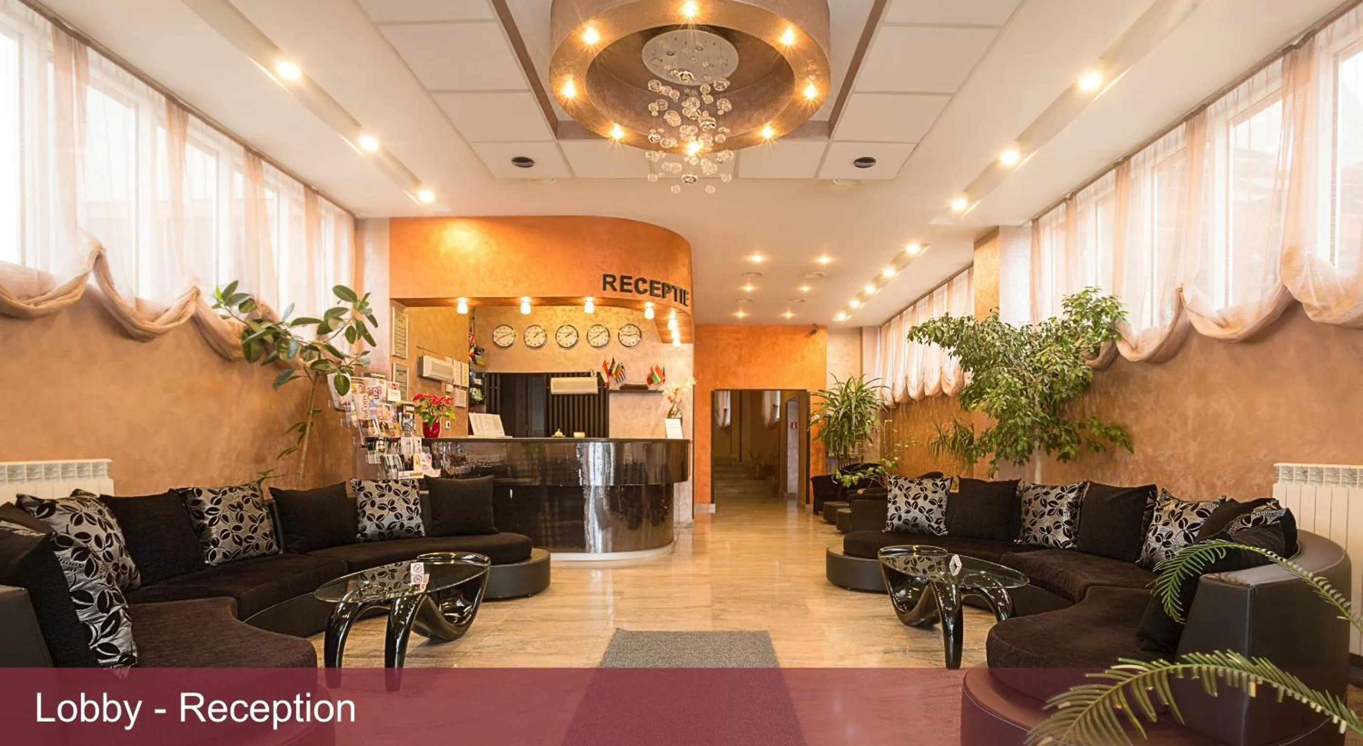 Lobby or reception in INTER BUSINESS Bucharest