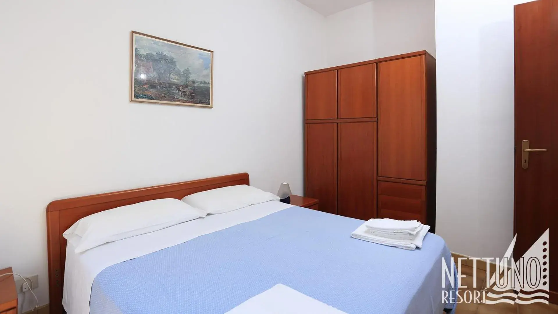 Bedroom, Bed in Nettuno Resort