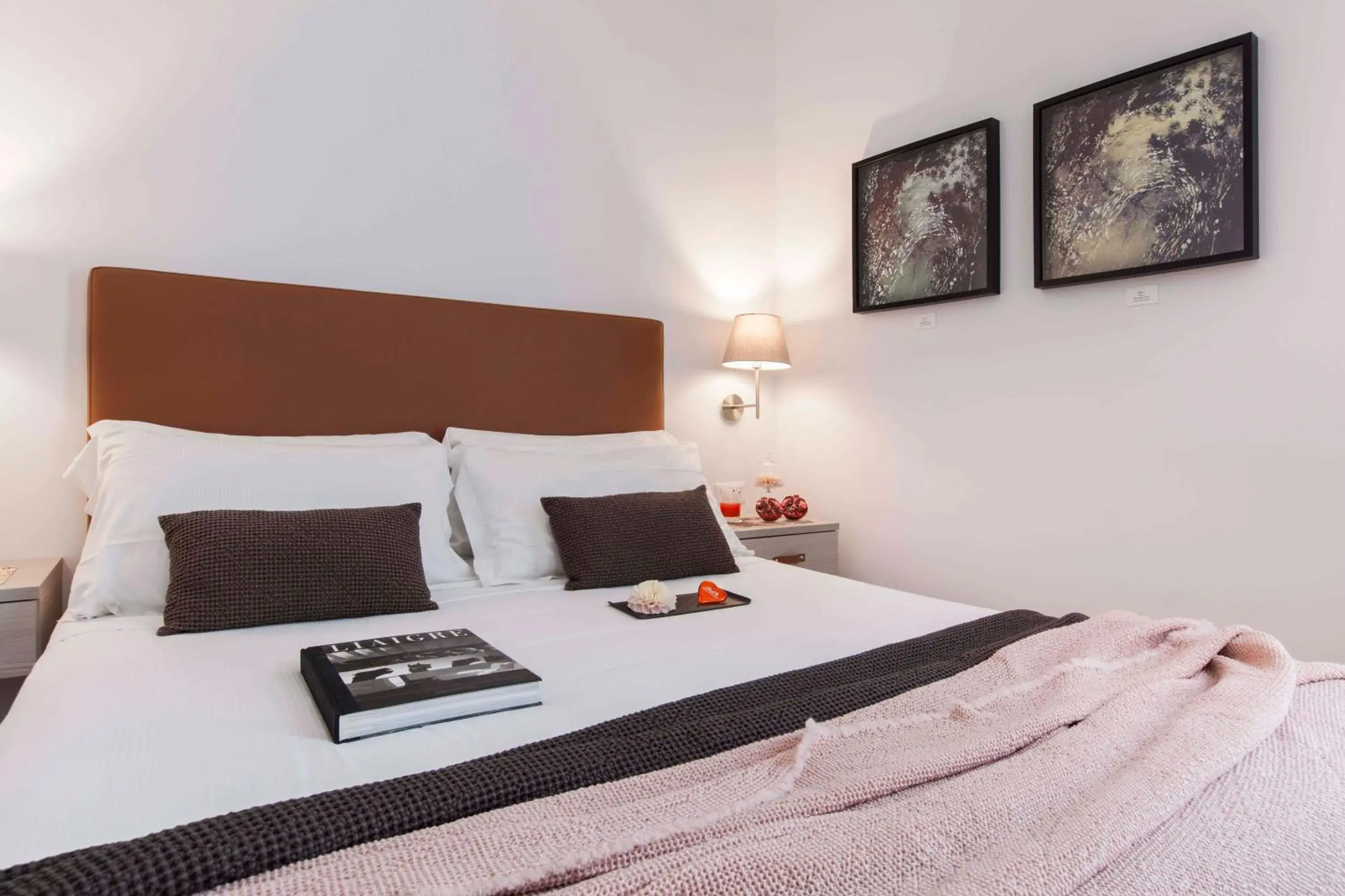 Small Double Room in Giuturna Boutique Hotel Small Double Room in Giuturna Boutique Hotel