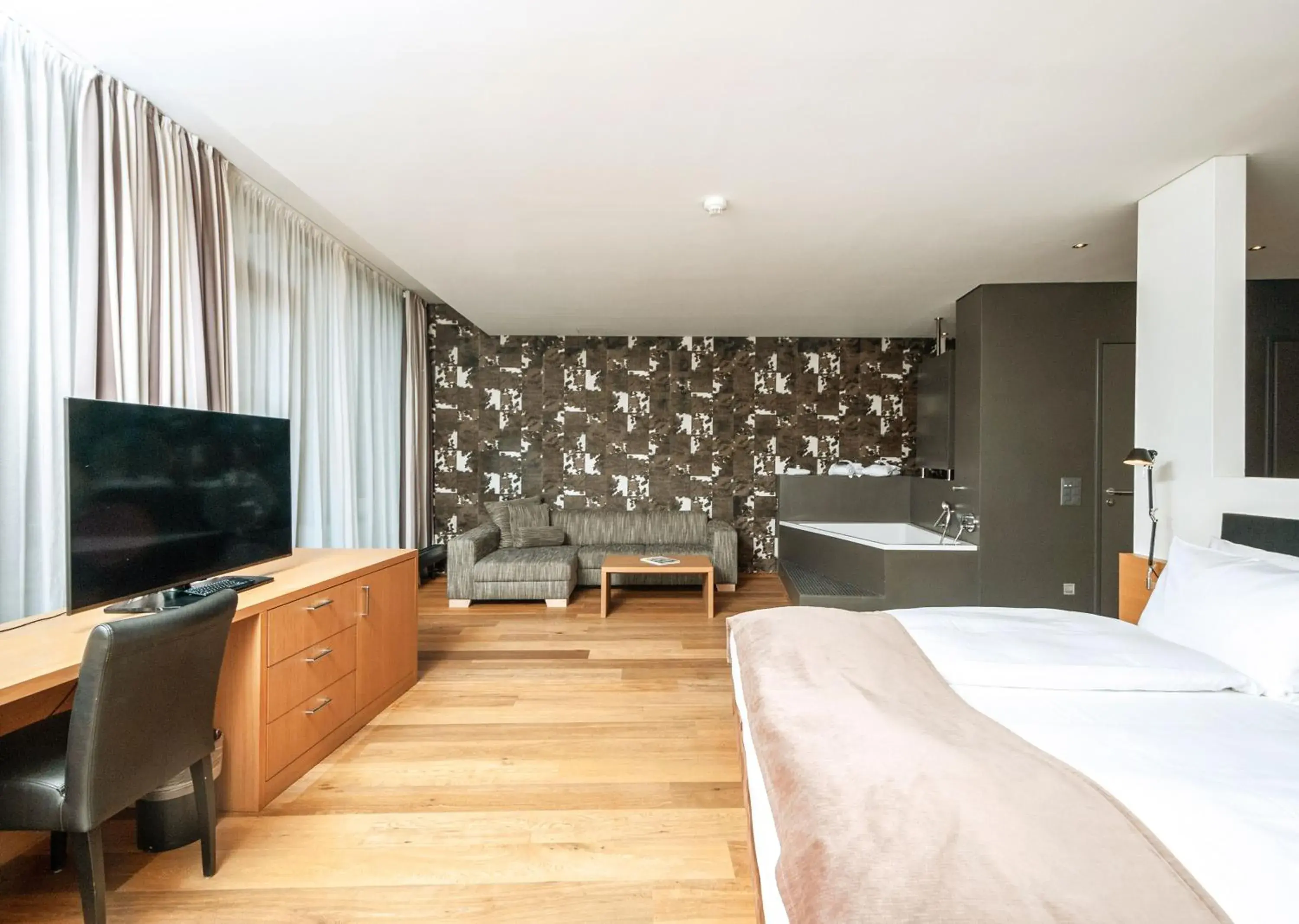 Bedroom, Bed in Tailormade Hotel SIHLPARK Schindellegi Bedroom, Bed in Tailormade Hotel SIHLPARK Schindellegi