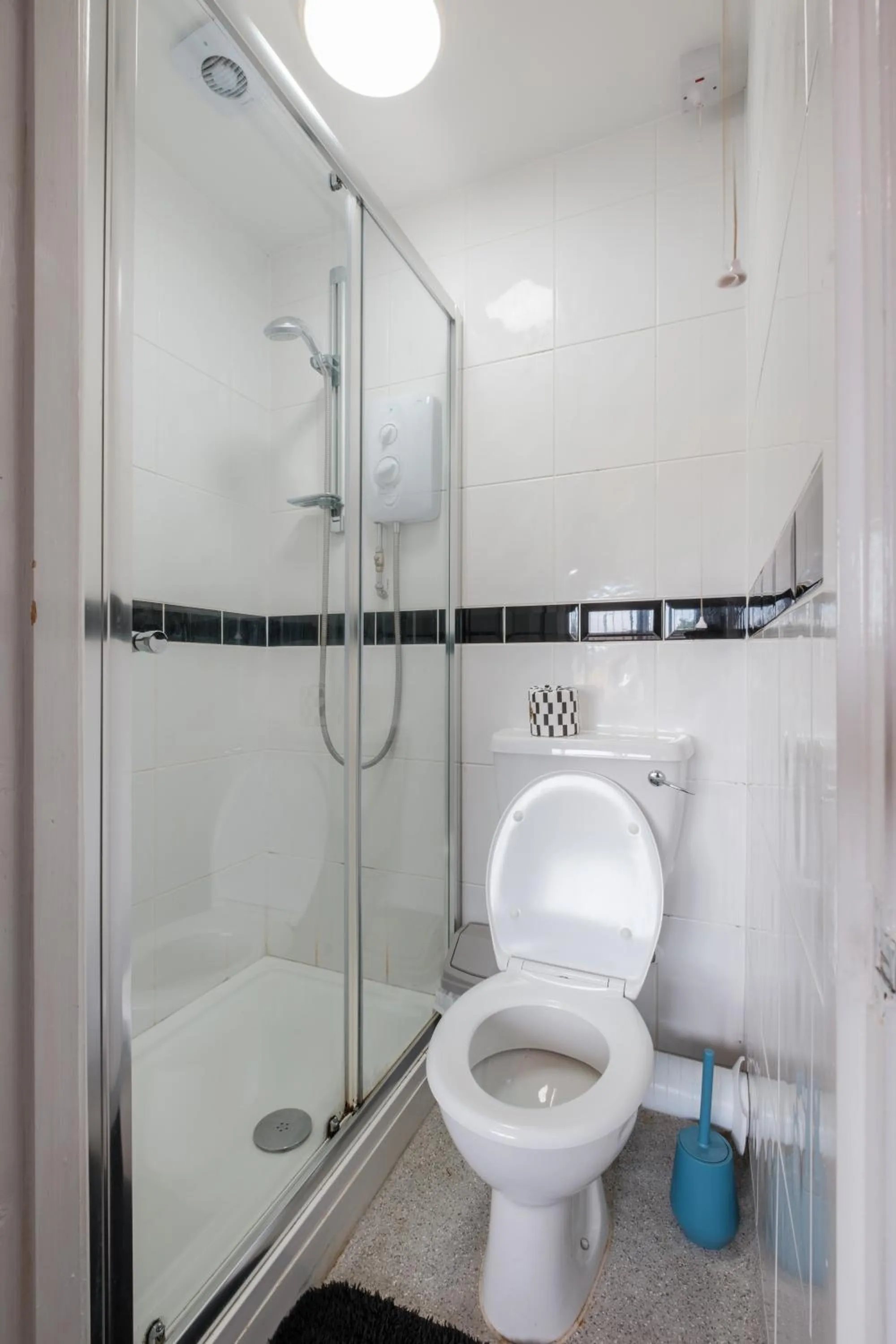 Bathroom in OYO The Pickering Park Hotel