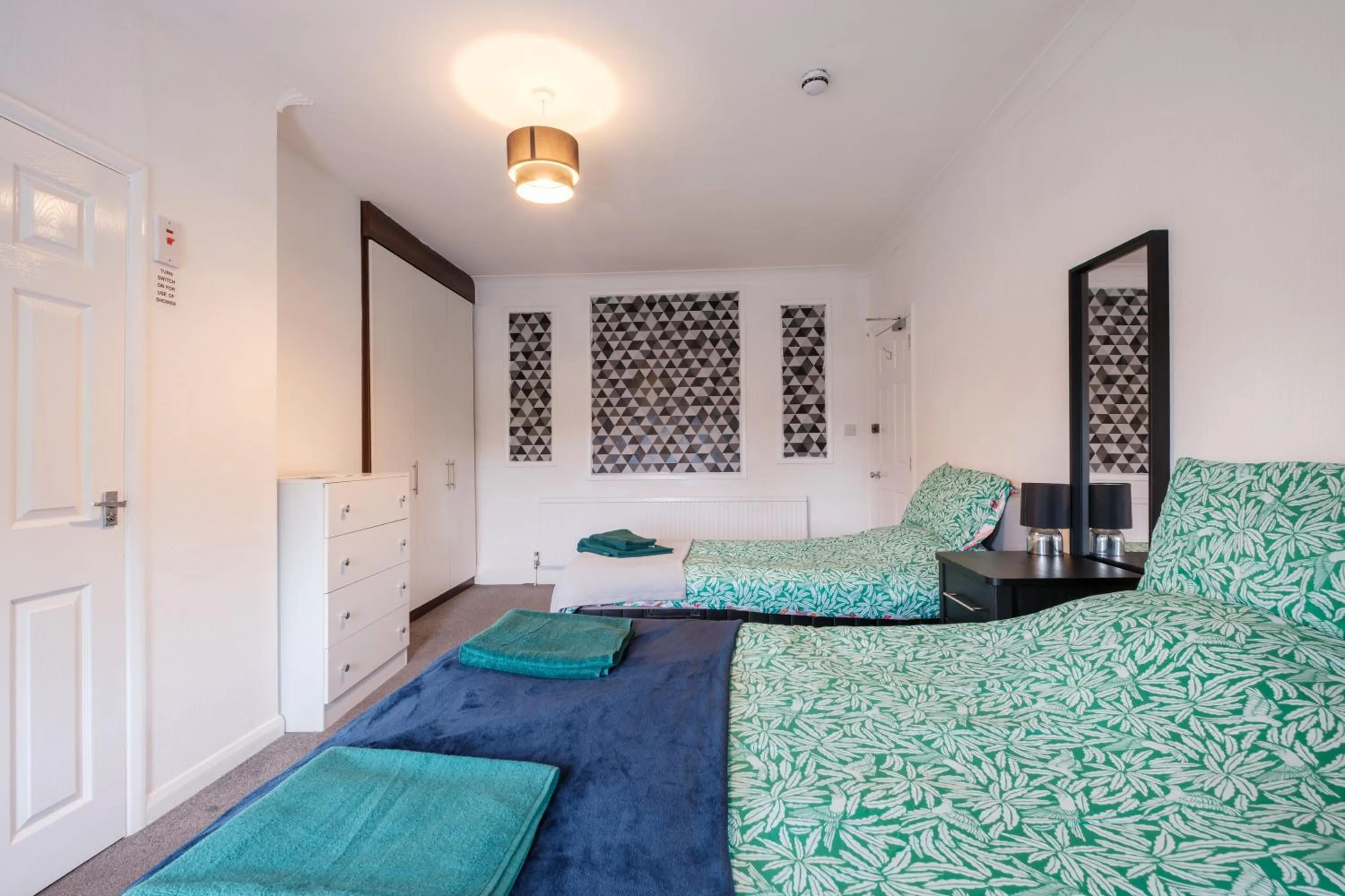 Bedroom, Bed in OYO The Pickering Park Hotel