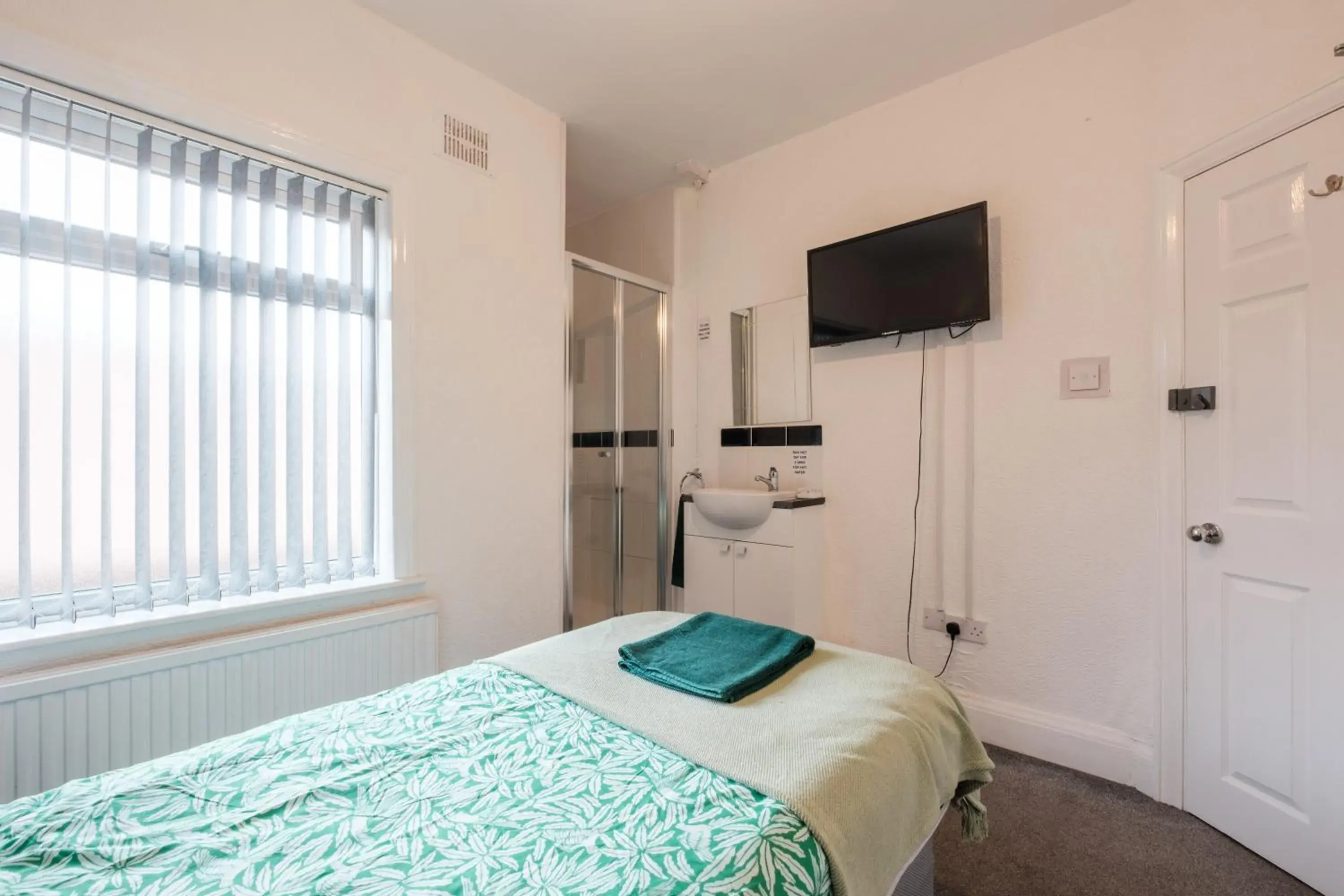 Bedroom, Bed in OYO The Pickering Park Hotel Bedroom, Bed in OYO The Pickering Park Hotel