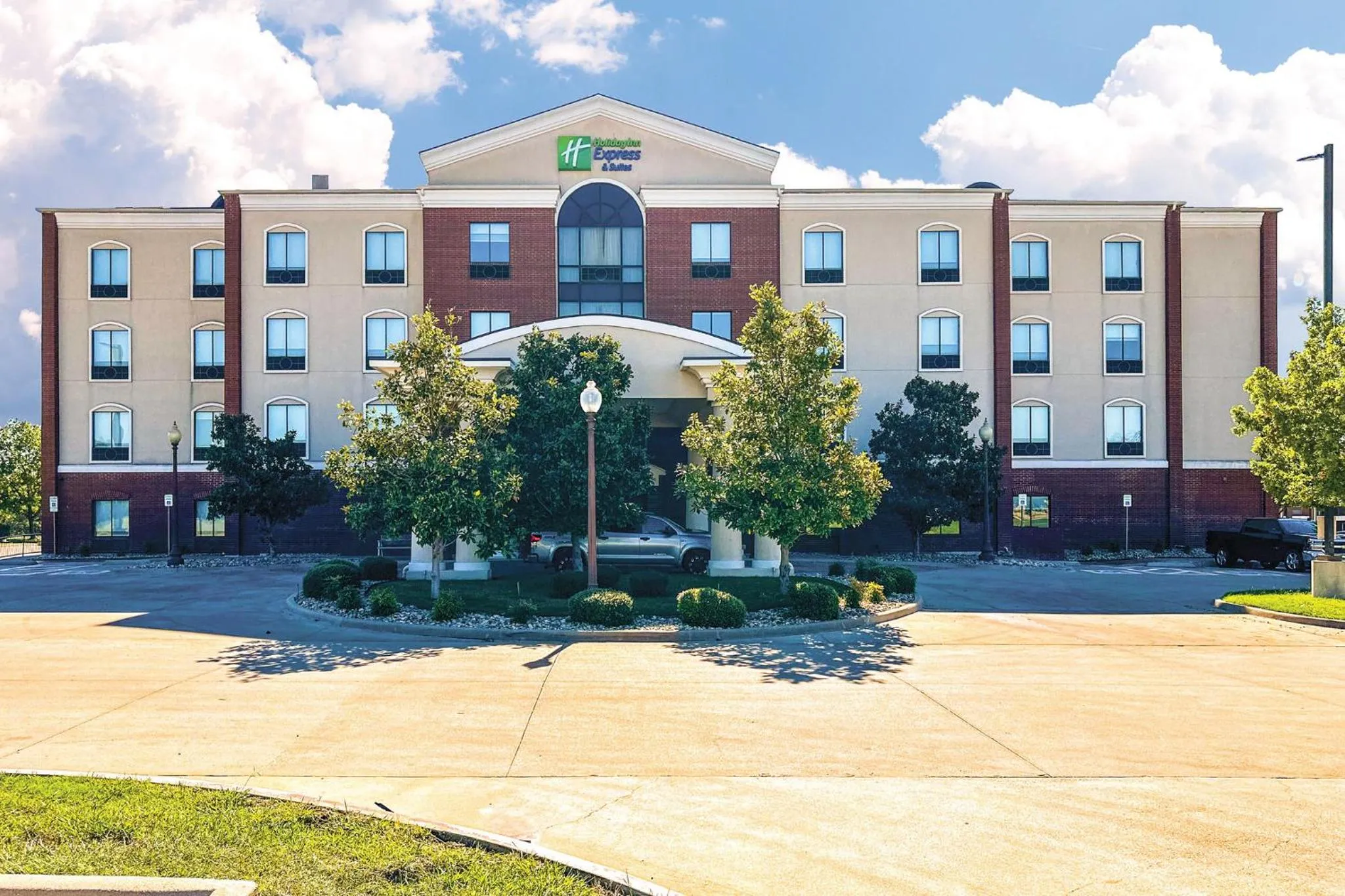 Property building in Holiday Inn Express Hotel & Suites Ennis by IHG