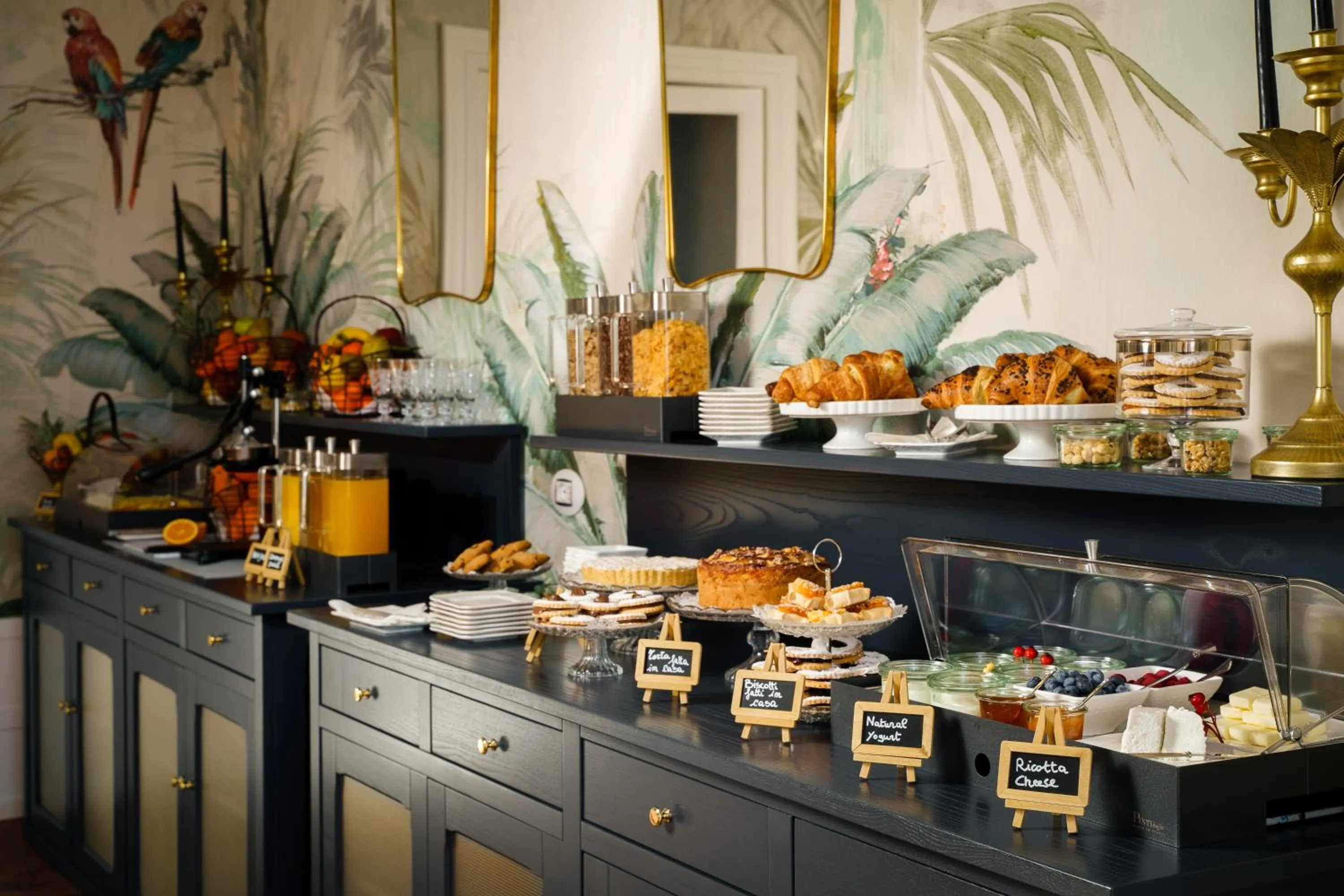 Food and drinks in Birkin Porto 1870