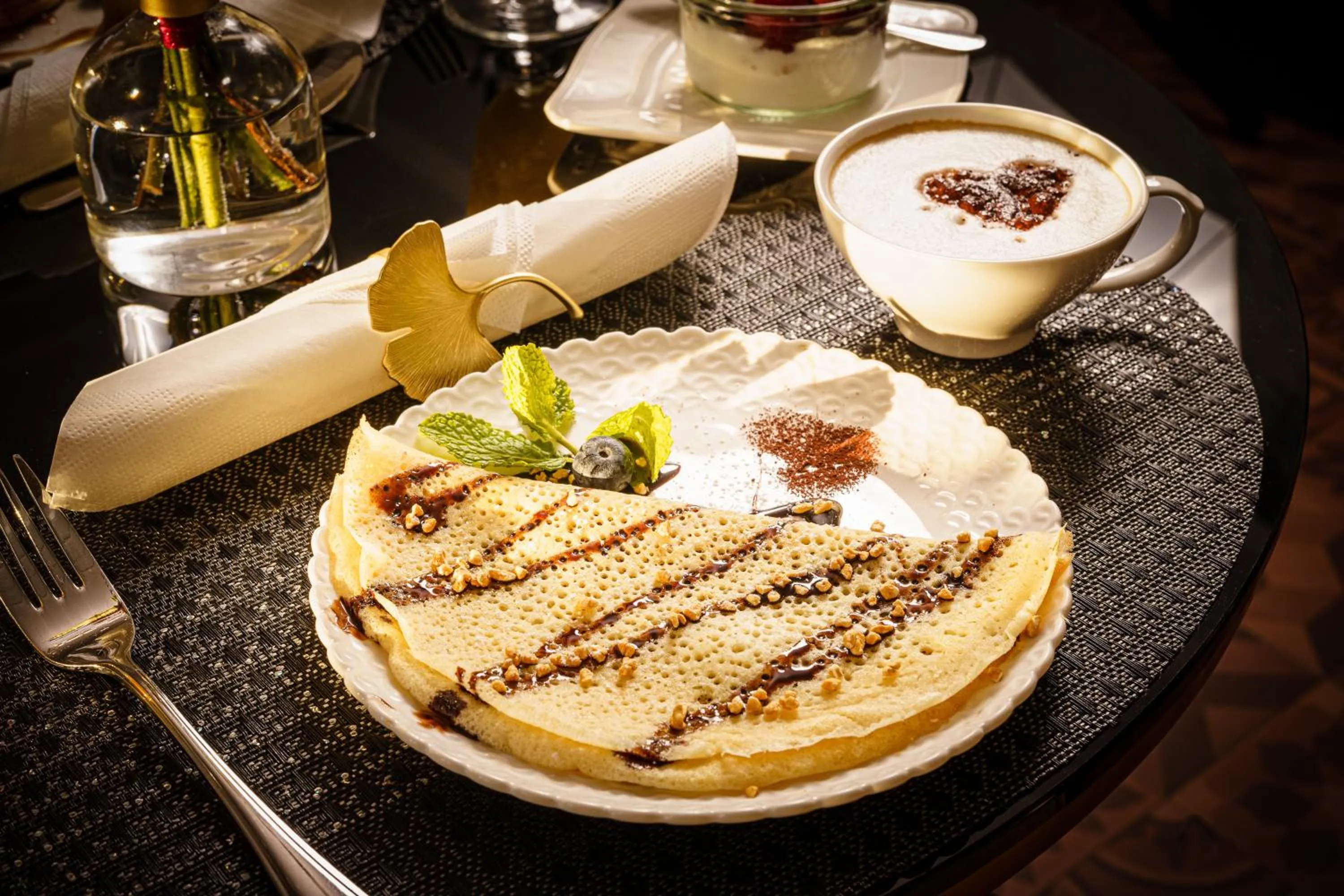 Communal lounge/ TV room in Birkin Porto 1870