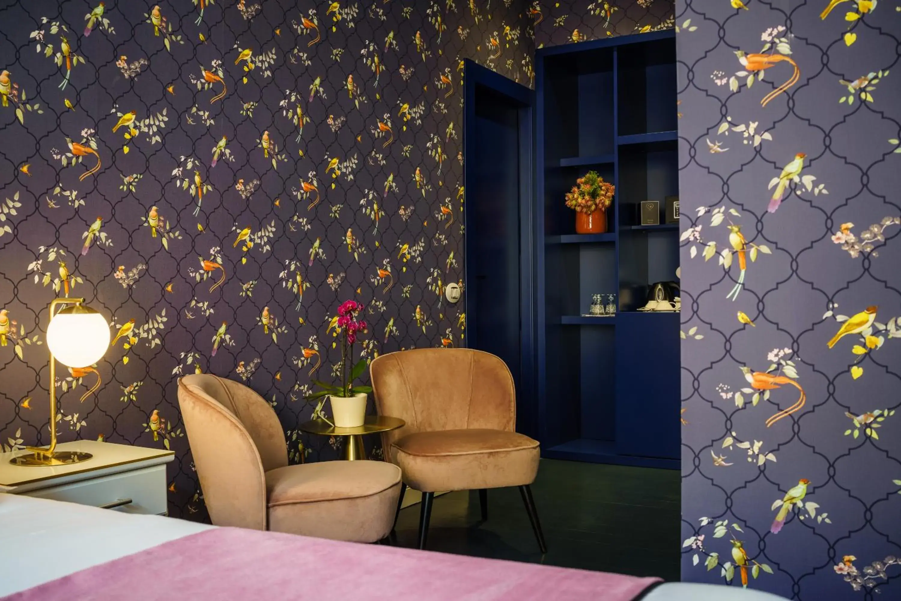 Queen Room in Birkin Porto 1870 Queen Room in Birkin Porto 1870