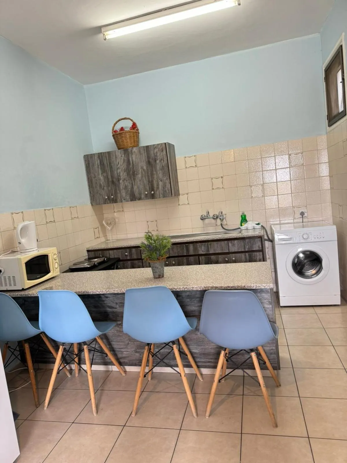 Kitchen or kitchenette in Sea Apartments