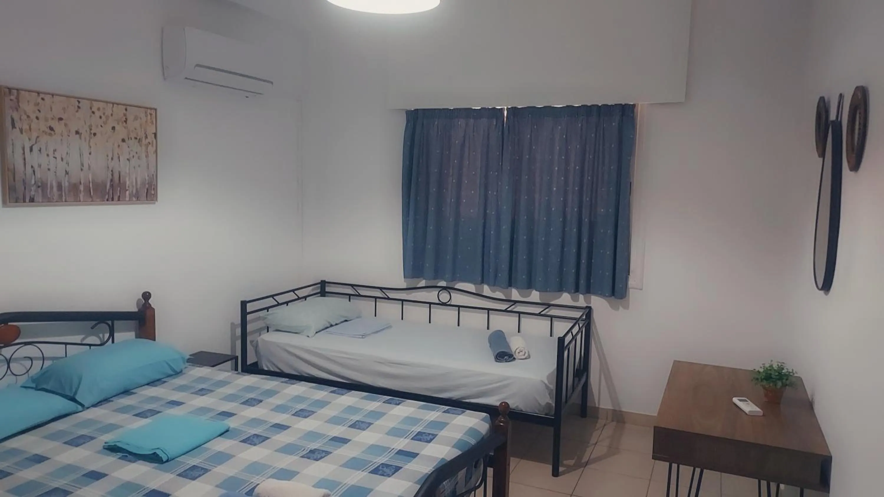 Bedroom, Bed in Sea Apartments