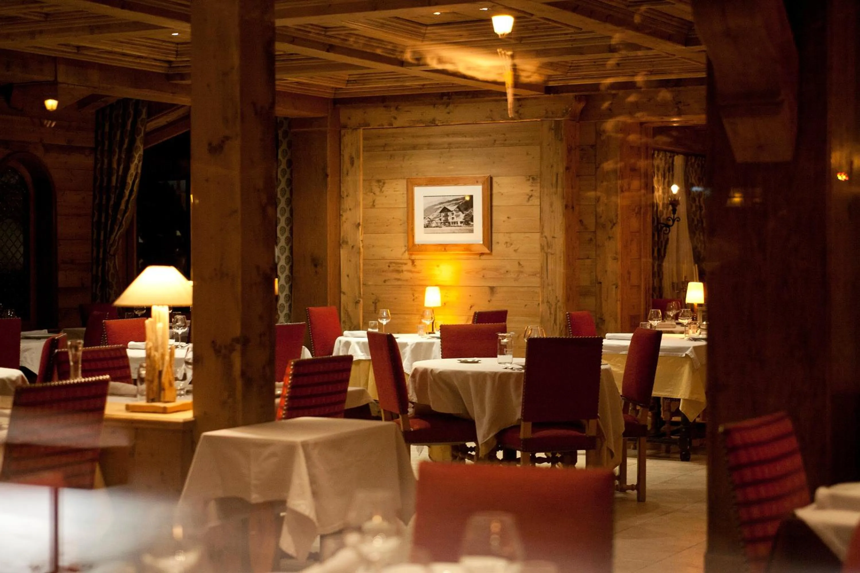 Restaurant/places to eat in Hotel Le Samoyede