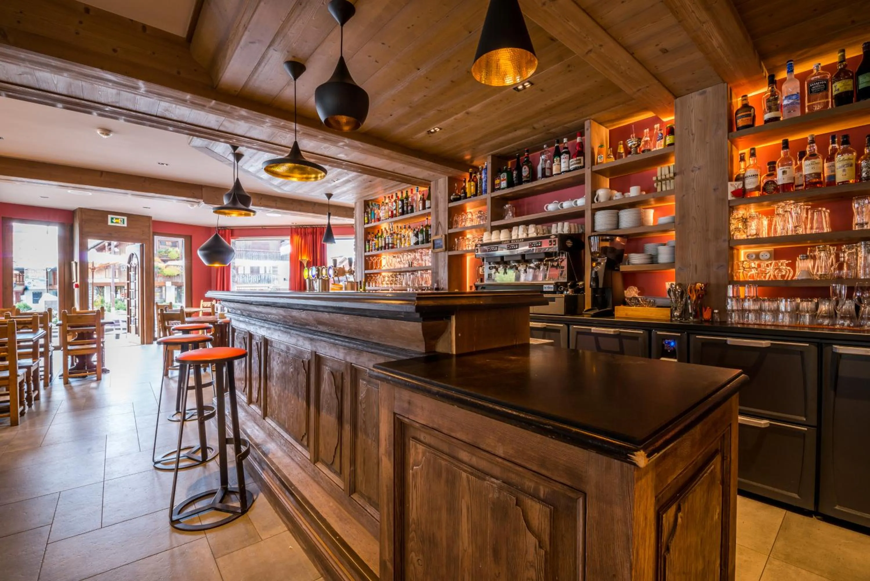 Lounge or bar in Hotel Le Samoyede