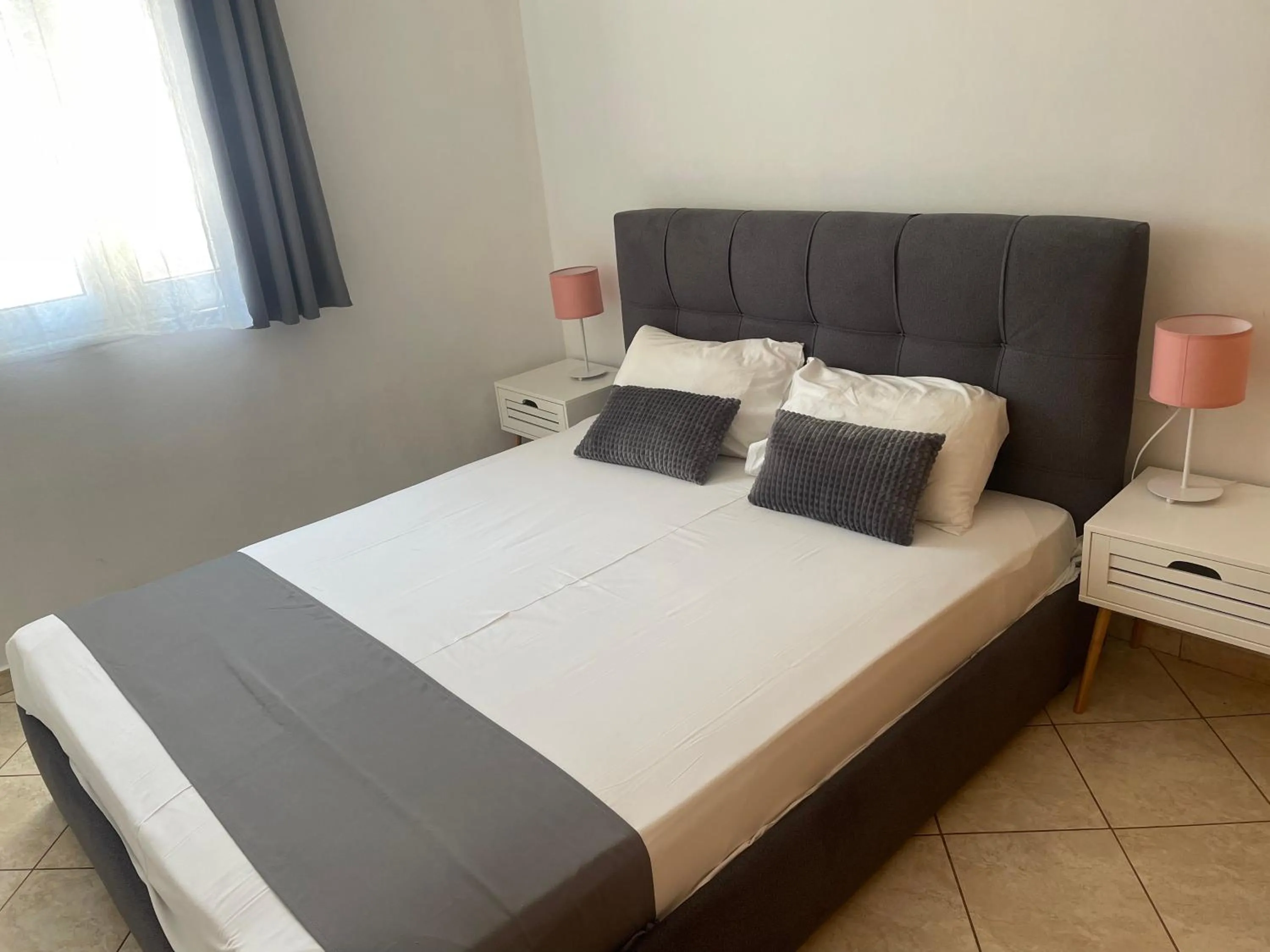 Economy Triple Room in Julies Studios