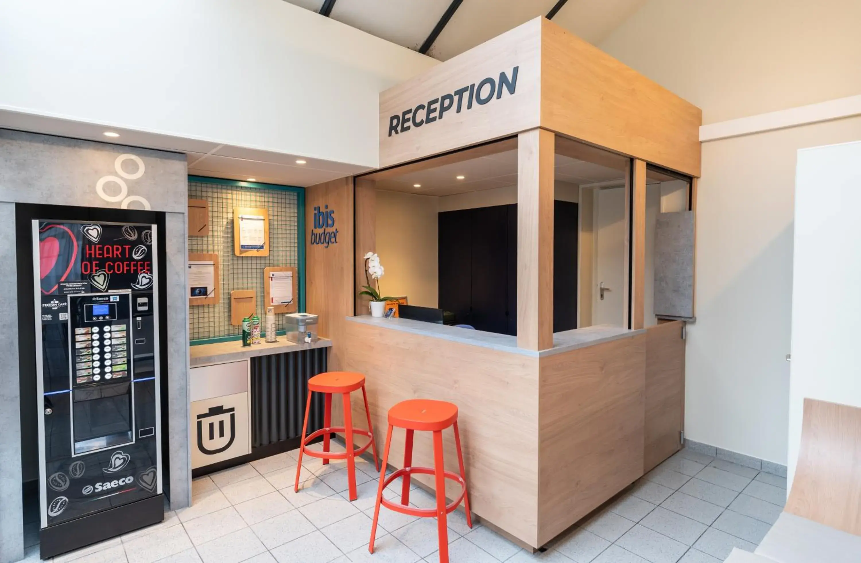 Lobby or reception in Hotel Ibis Budget Rennes Cesson Lobby or reception in Hotel Ibis Budget Rennes Cesson