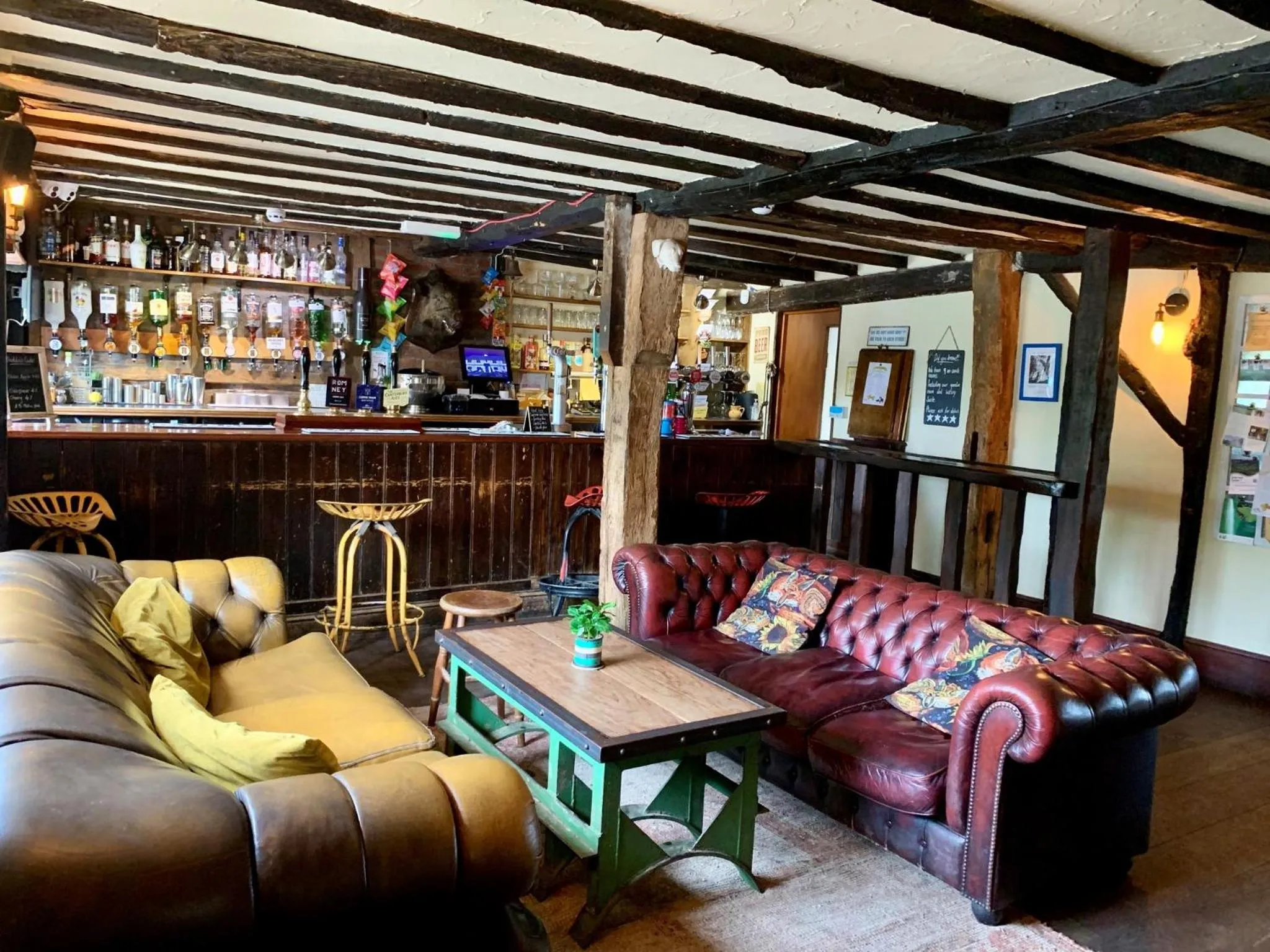 Lounge or bar in The Bowl Inn
