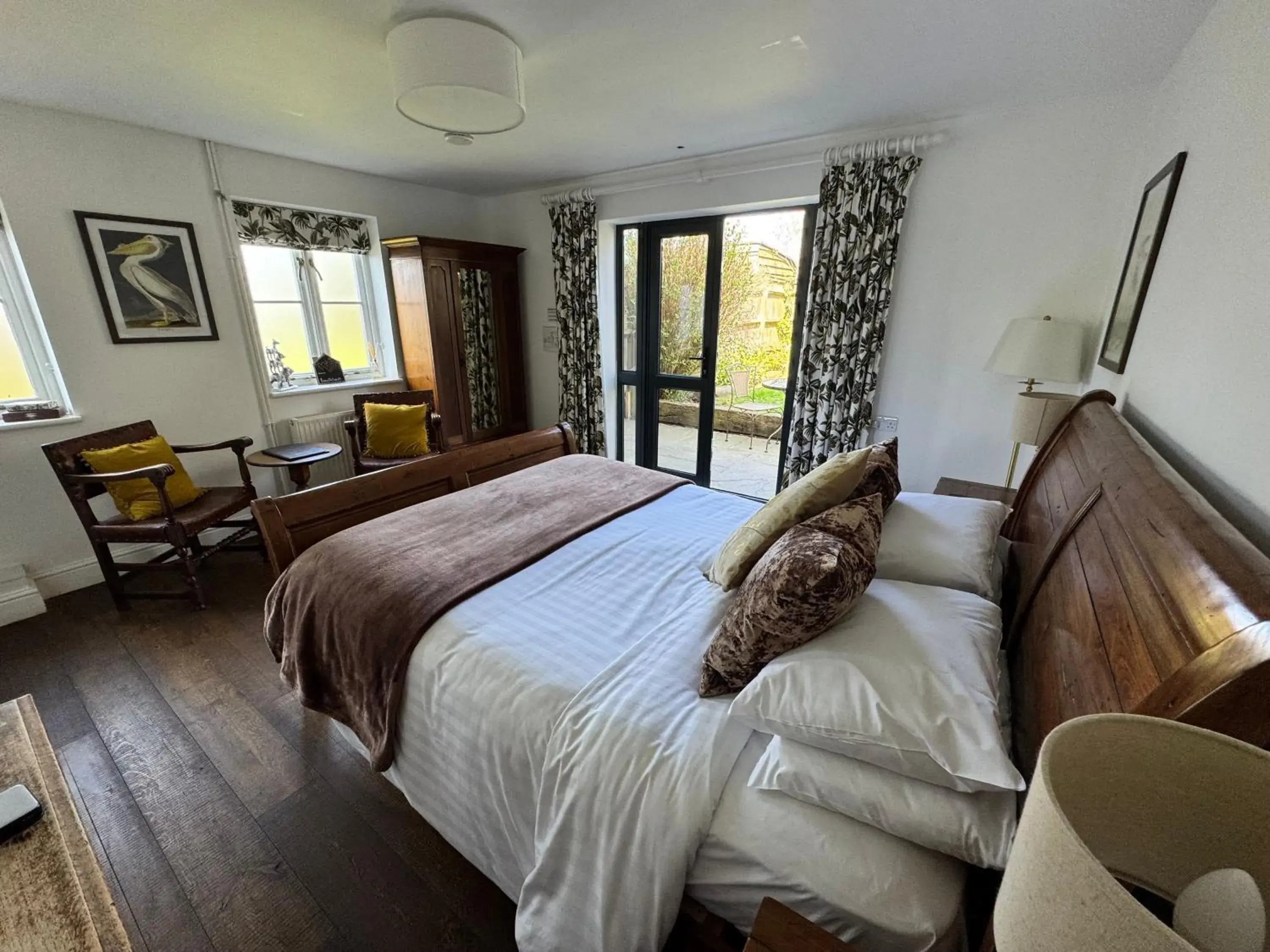 Bed in The Bowl Inn Bed in The Bowl Inn