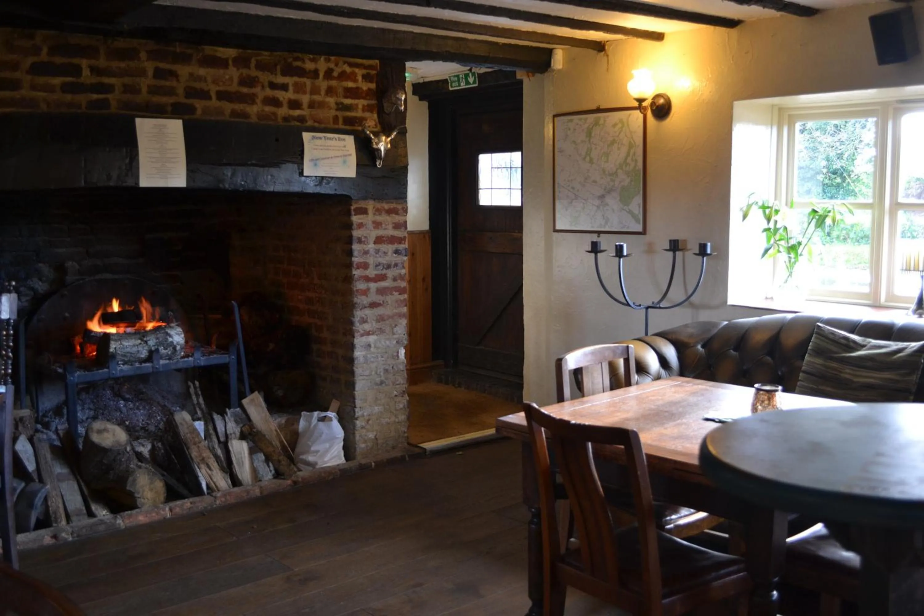 Communal lounge/ TV room in The Bowl Inn