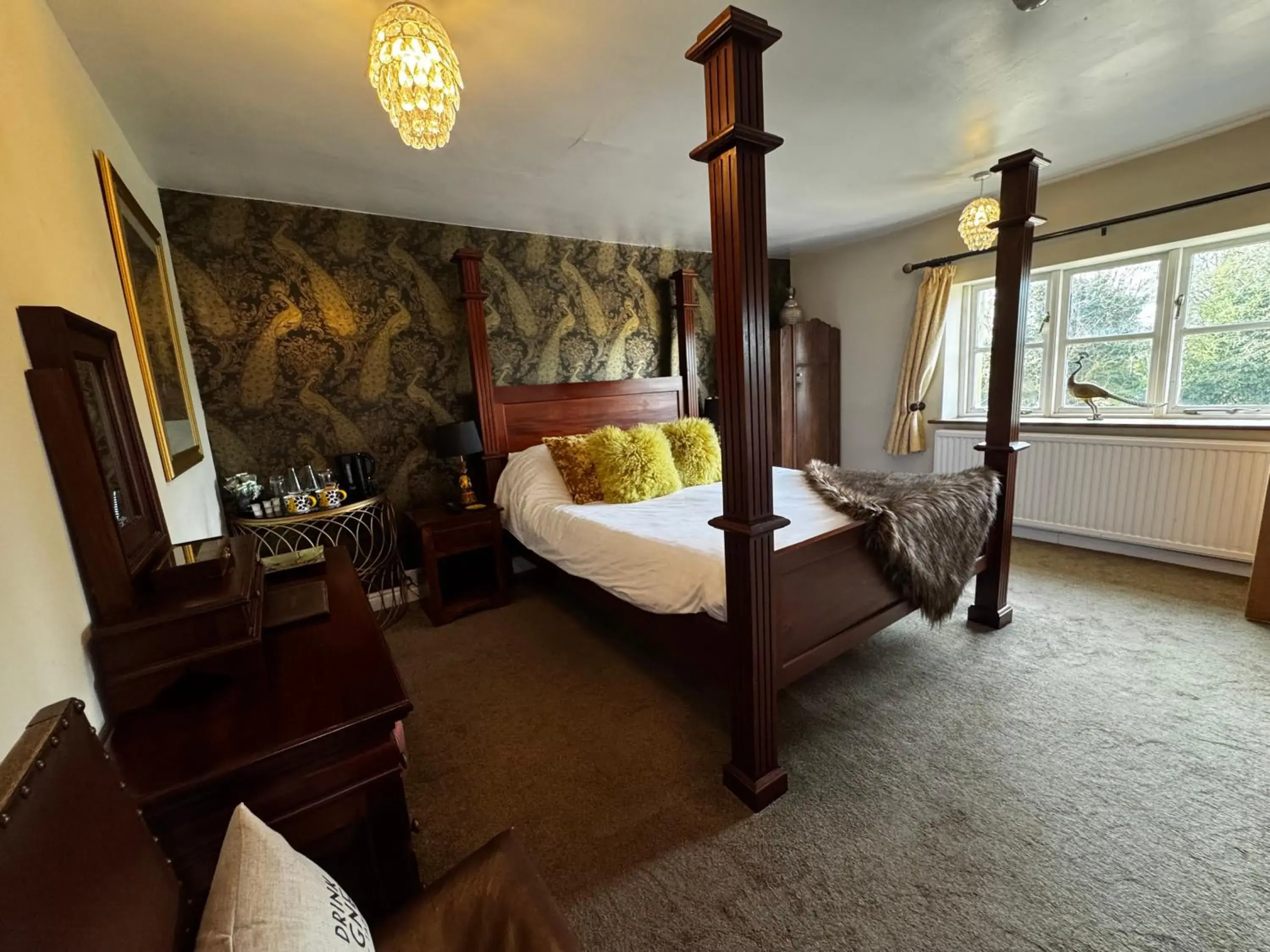 Superior Double Room in The Bowl Inn Superior Double Room in The Bowl Inn