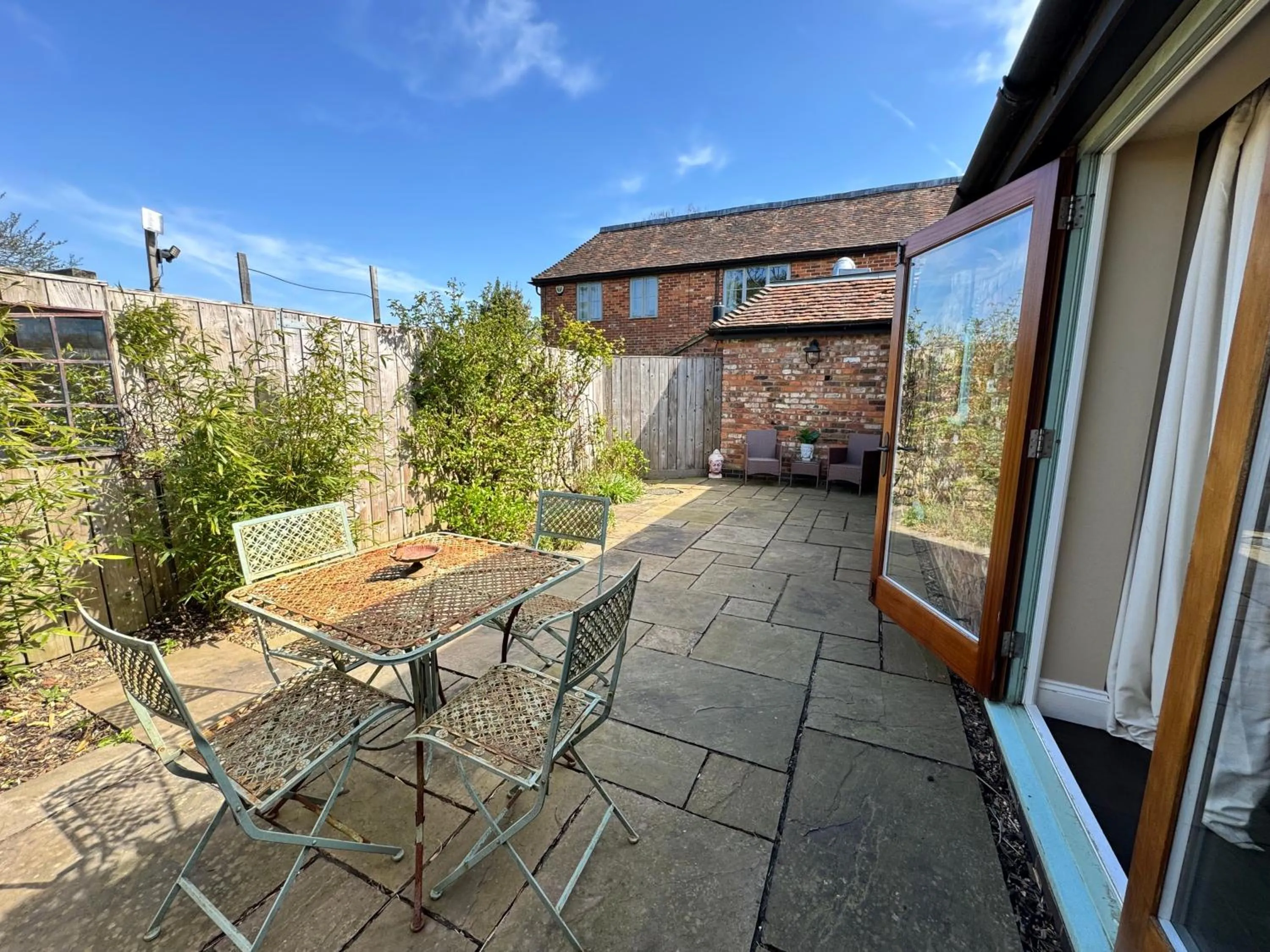 Patio in The Bowl Inn