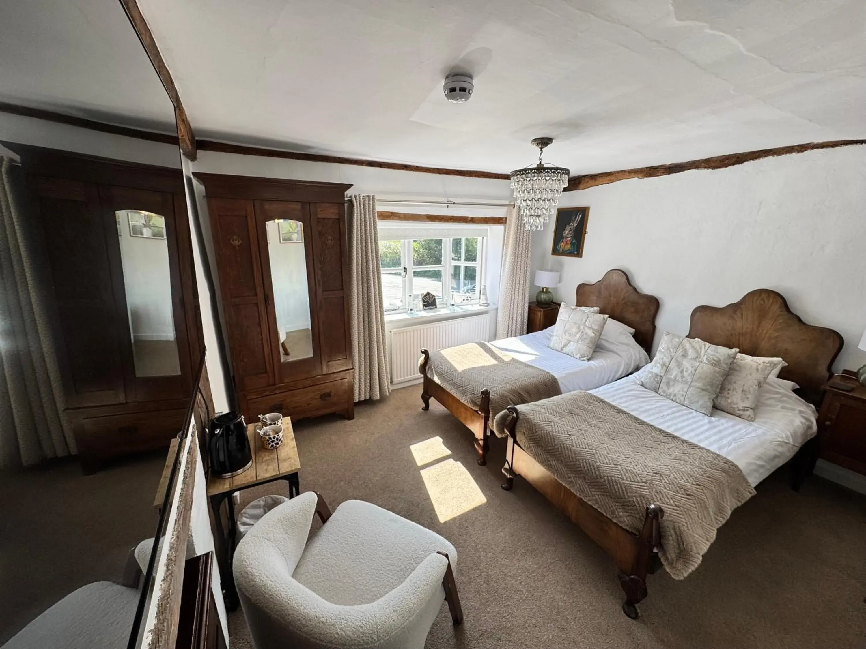 Photo of the whole room, Bed in The Bowl Inn Photo of the whole room, Bed in The Bowl Inn