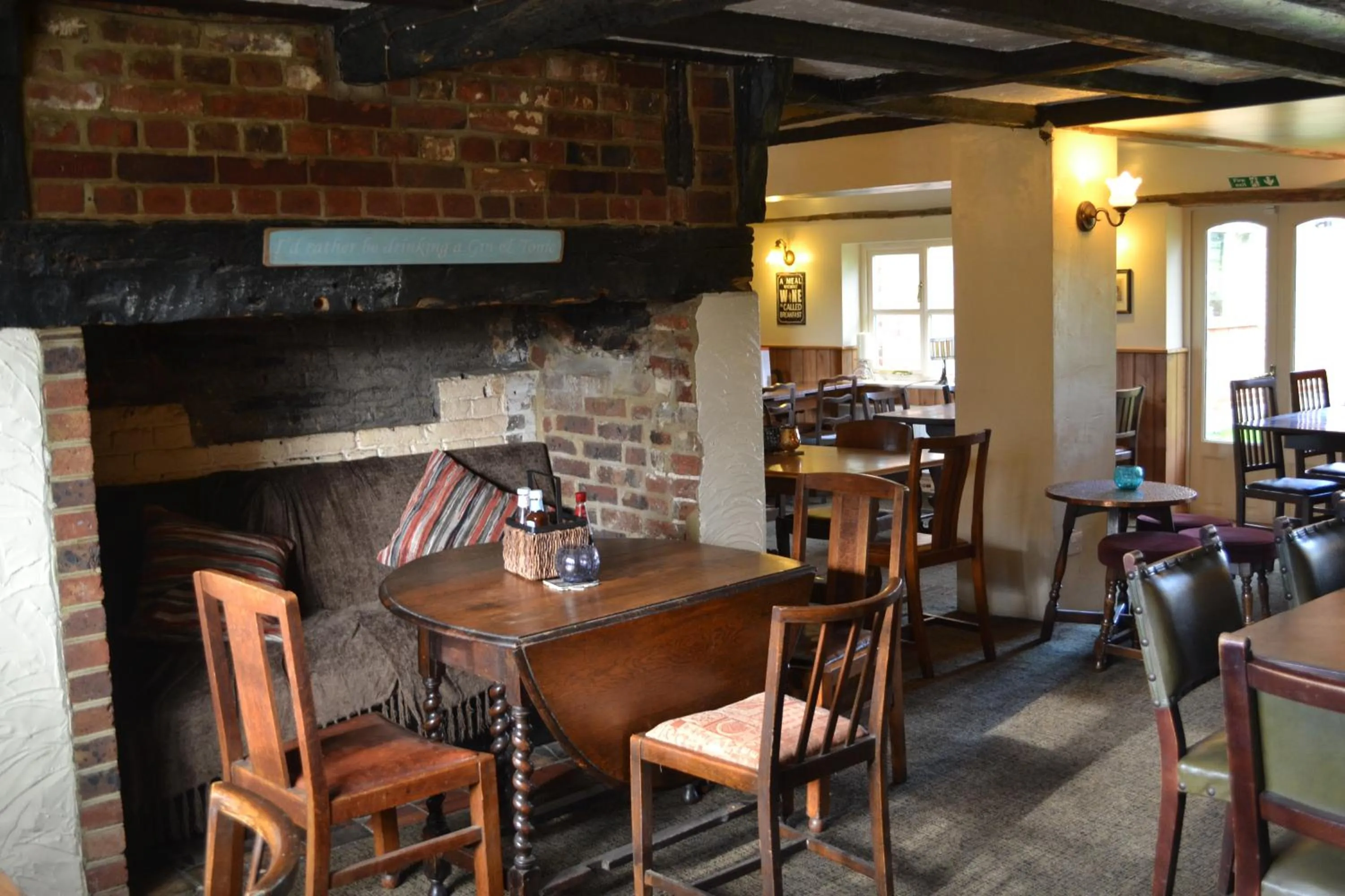 Restaurant/places to eat in The Bowl Inn