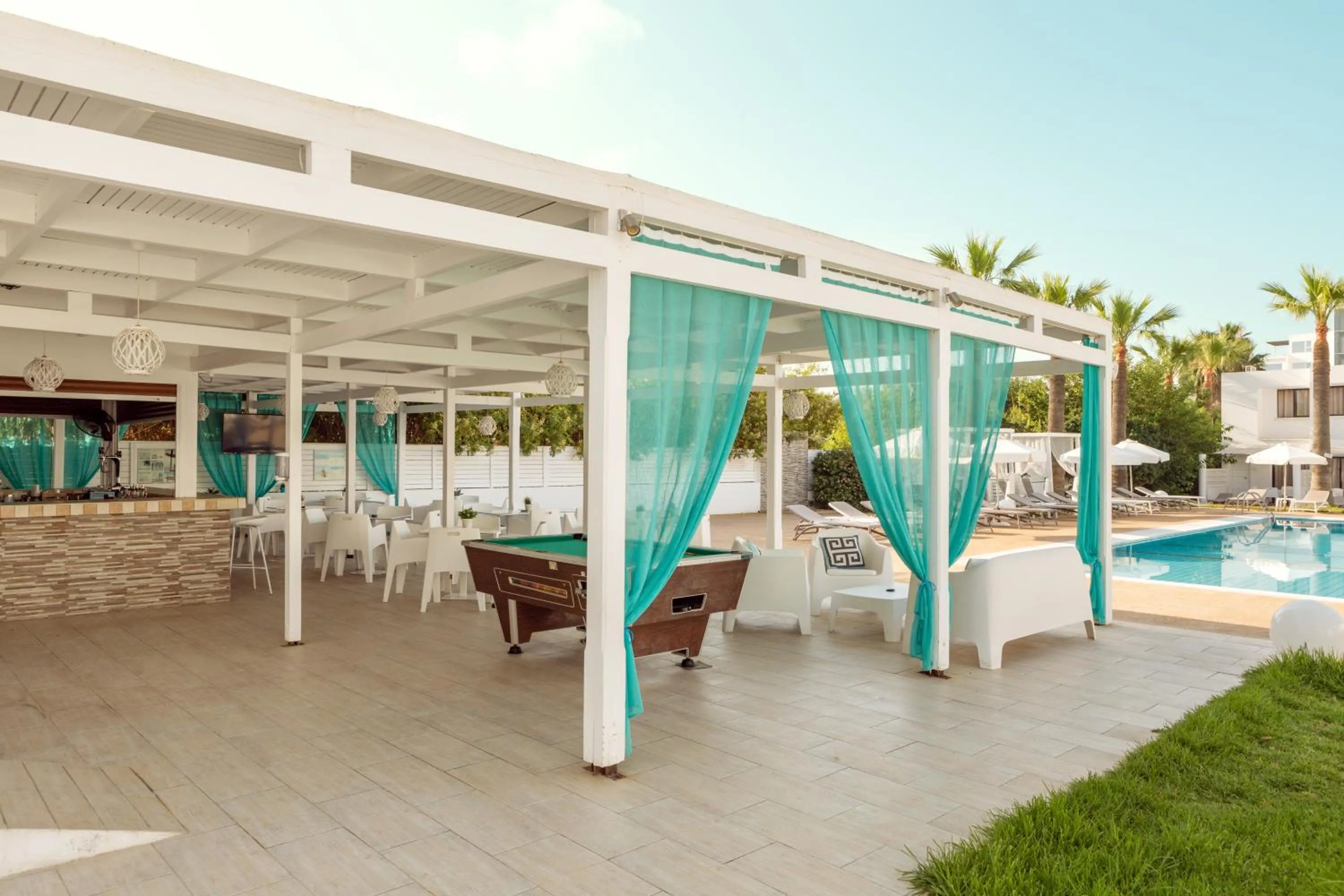 Restaurant/places to eat in Lantiana Napa Aparthotel