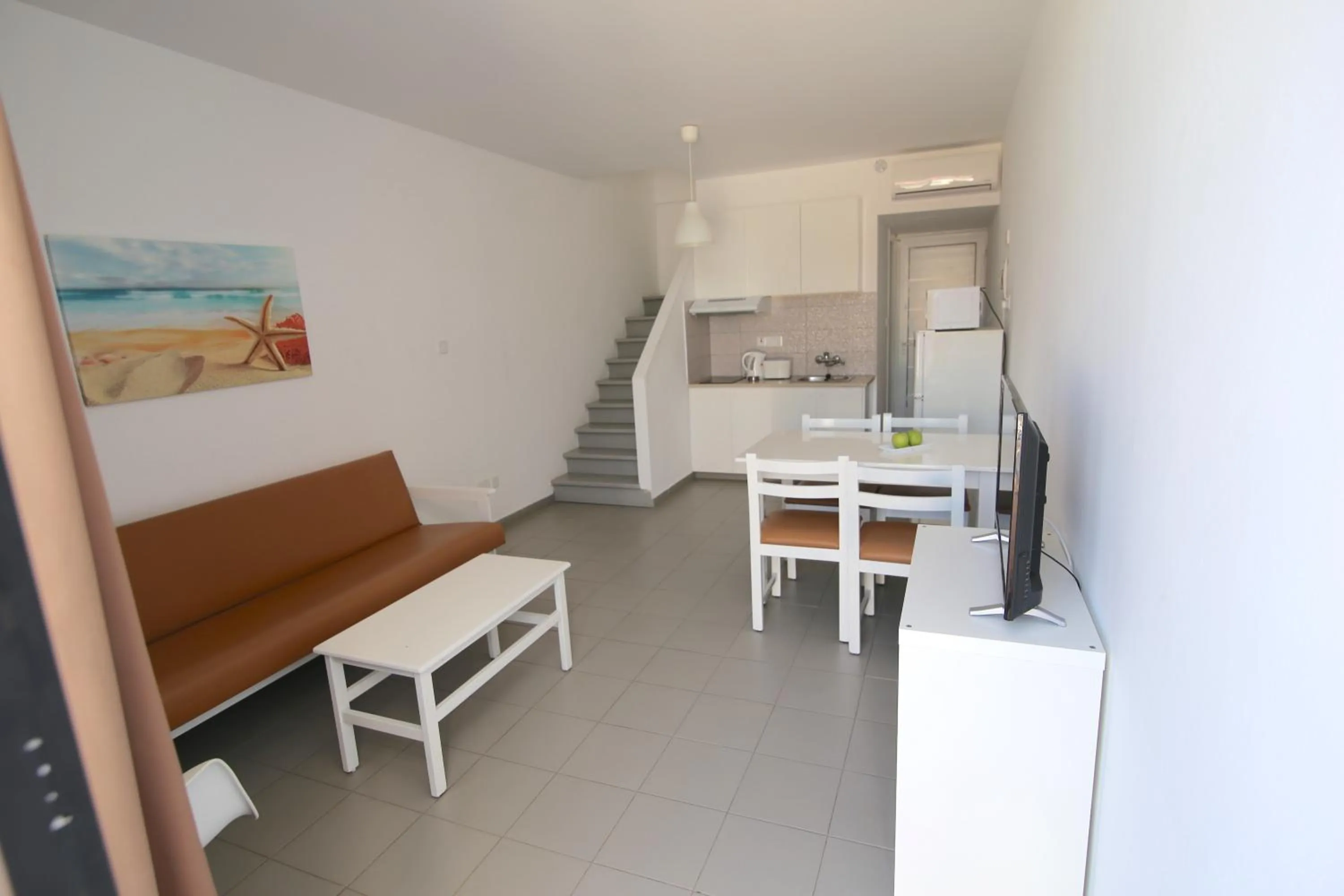 Kitchen or kitchenette in Lantiana Napa Aparthotel