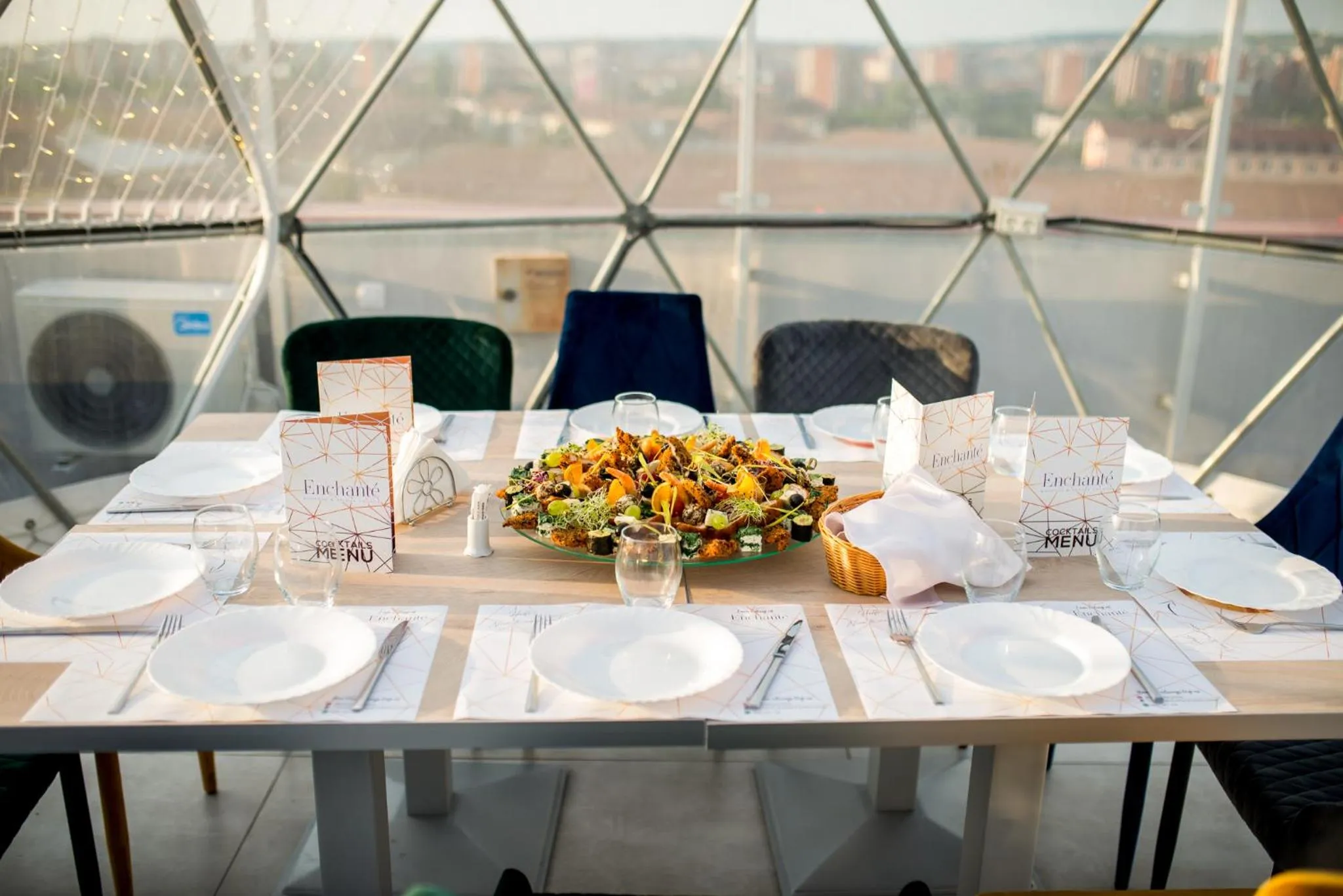 Restaurant/places to eat in Hotel Nevis Wellness & SPA