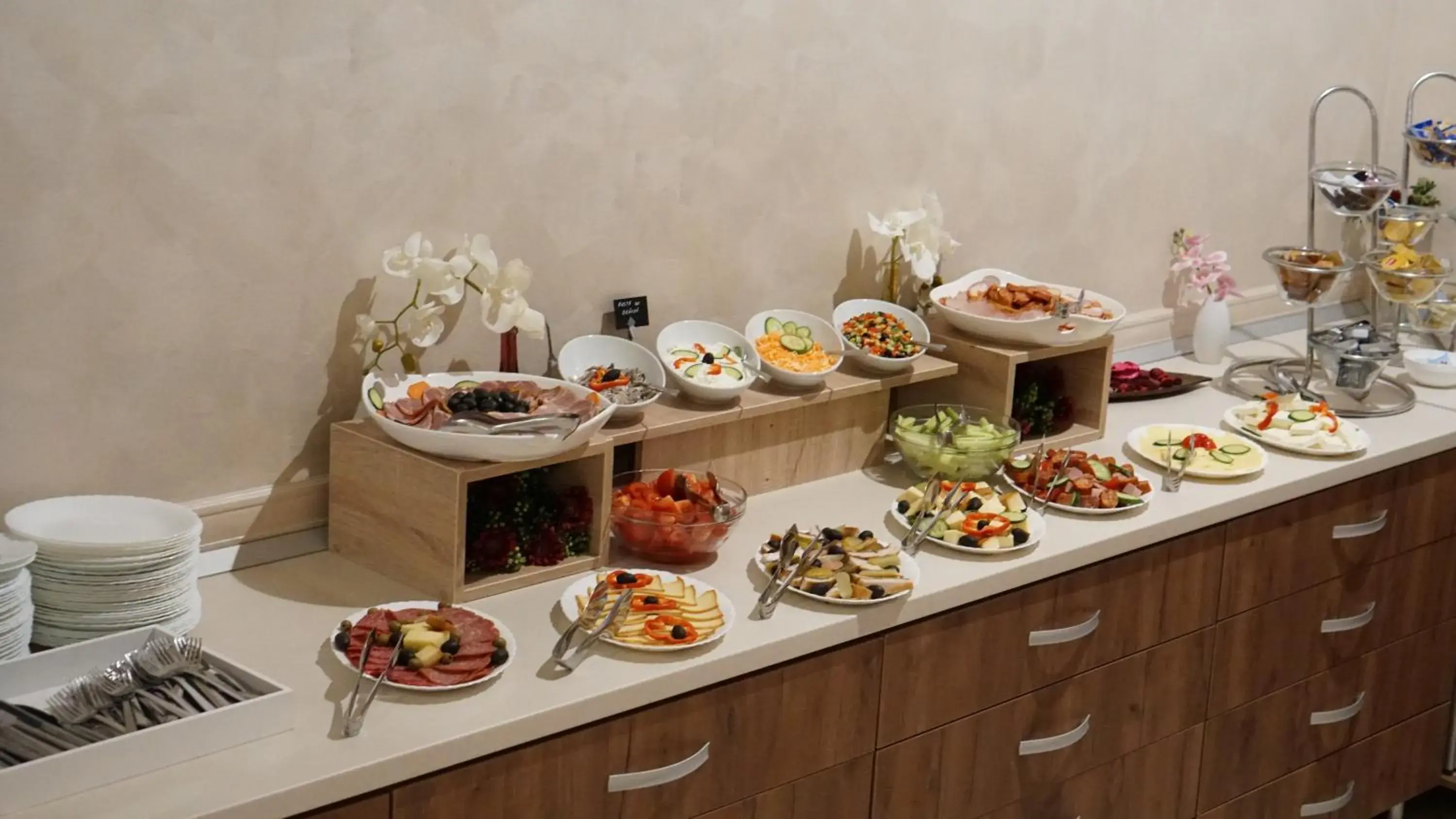 Buffet breakfast in Hotel Nevis Wellness & SPA Buffet breakfast in Hotel Nevis Wellness & SPA