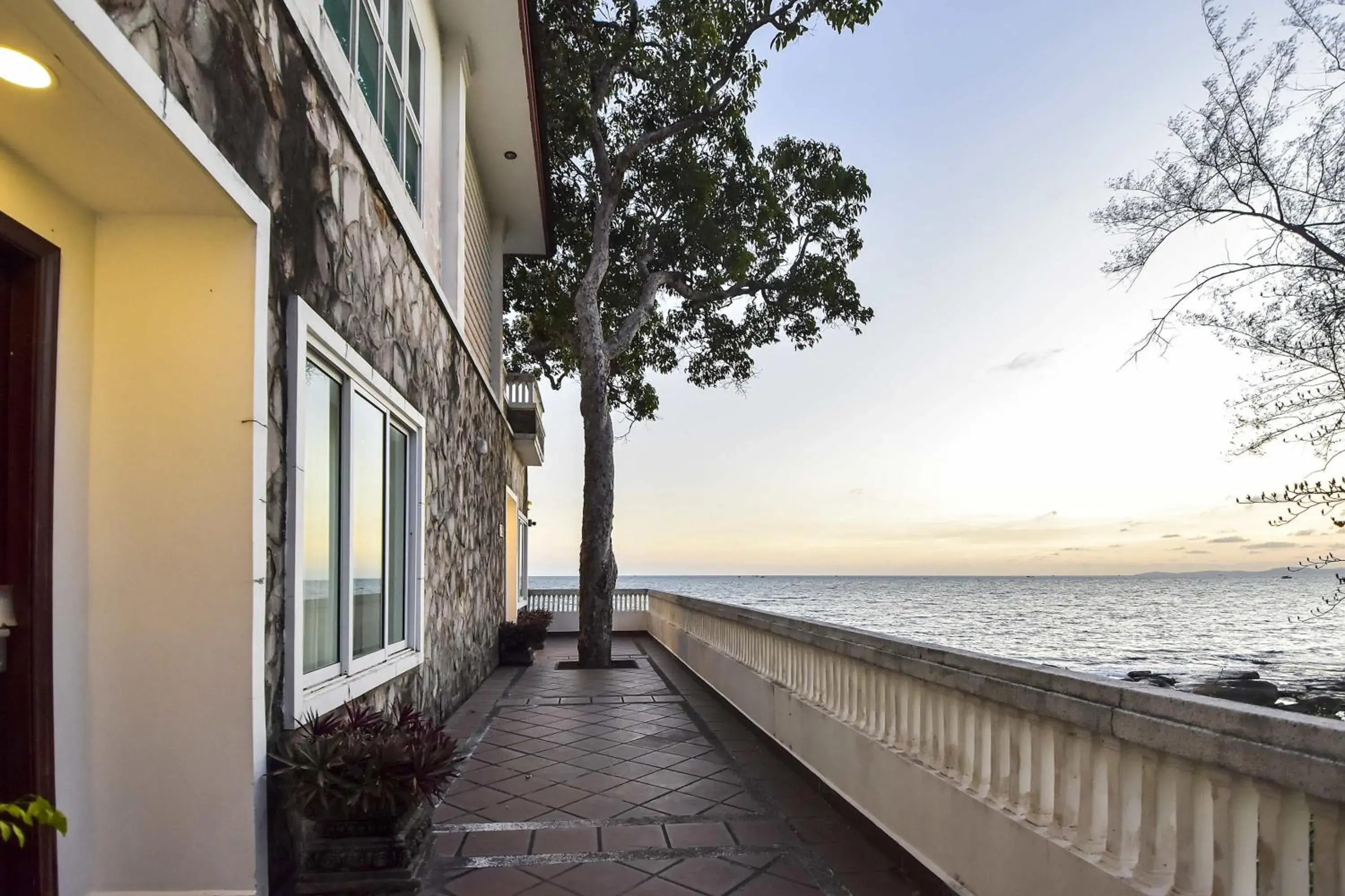 Property building in Independence Hotel Resort & Spa Property building in Independence Hotel Resort & Spa