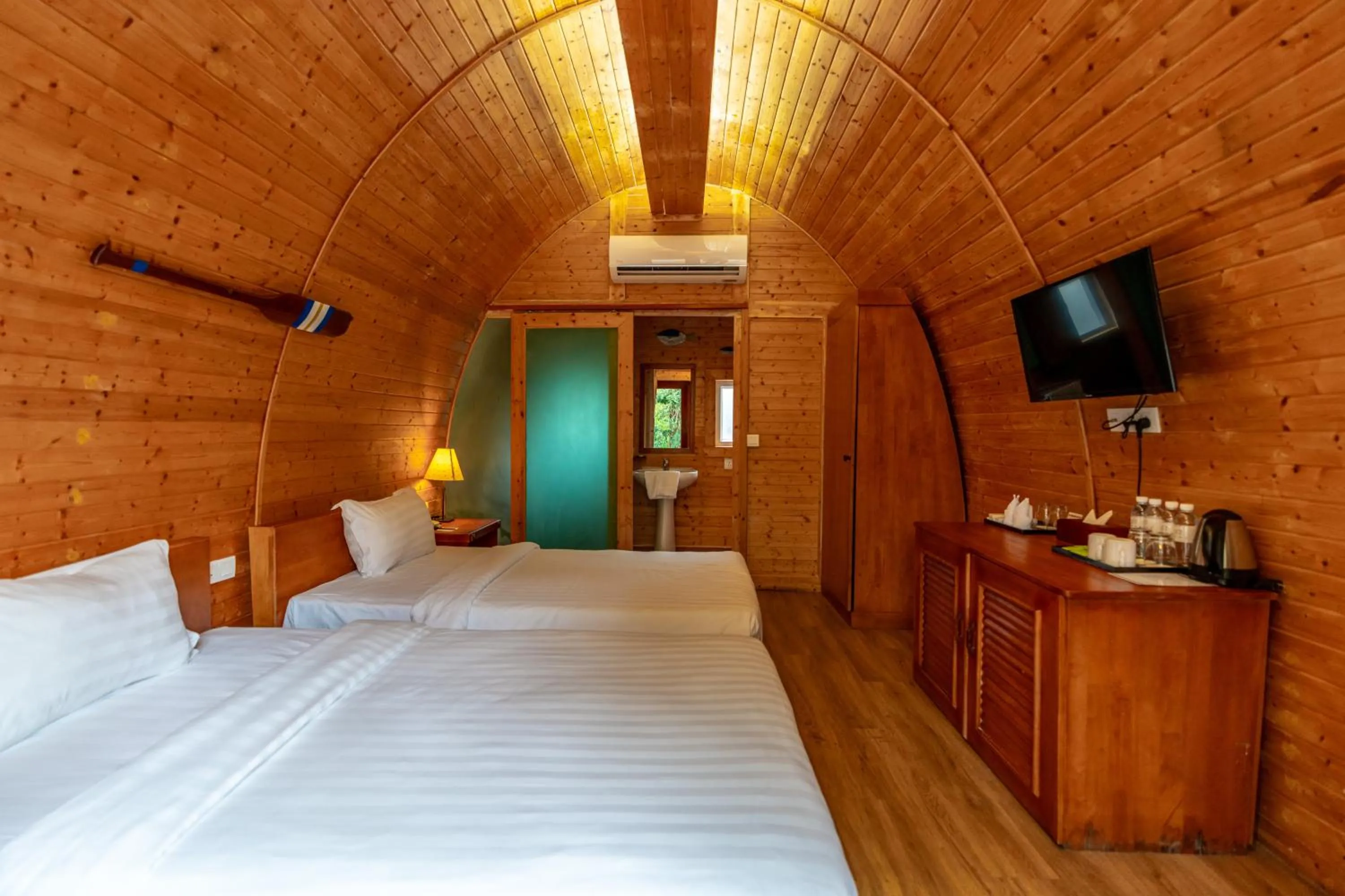 Bed in Independence Hotel Resort & Spa