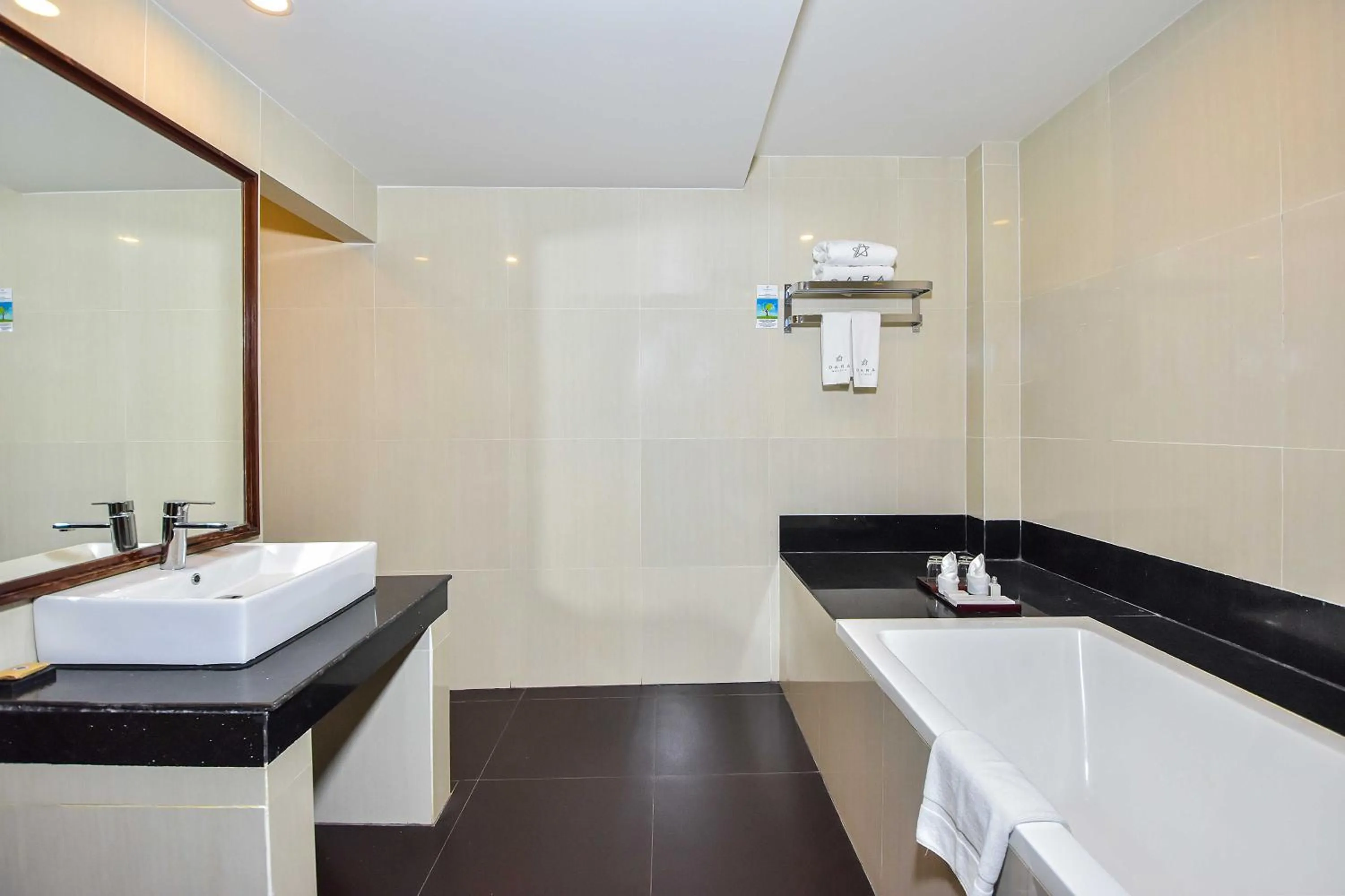 Bathroom in Independence Hotel Resort & Spa