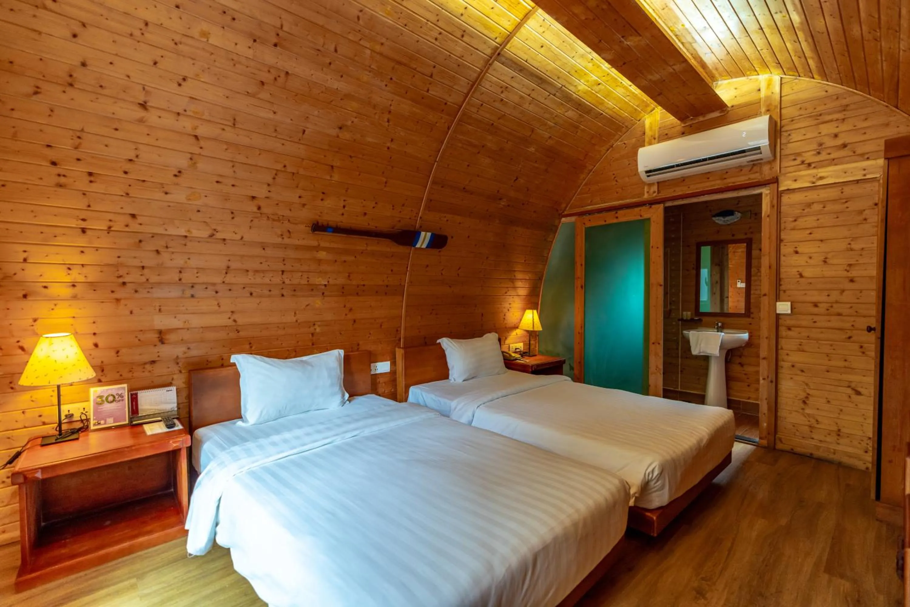 Bed in Independence Hotel Resort & Spa