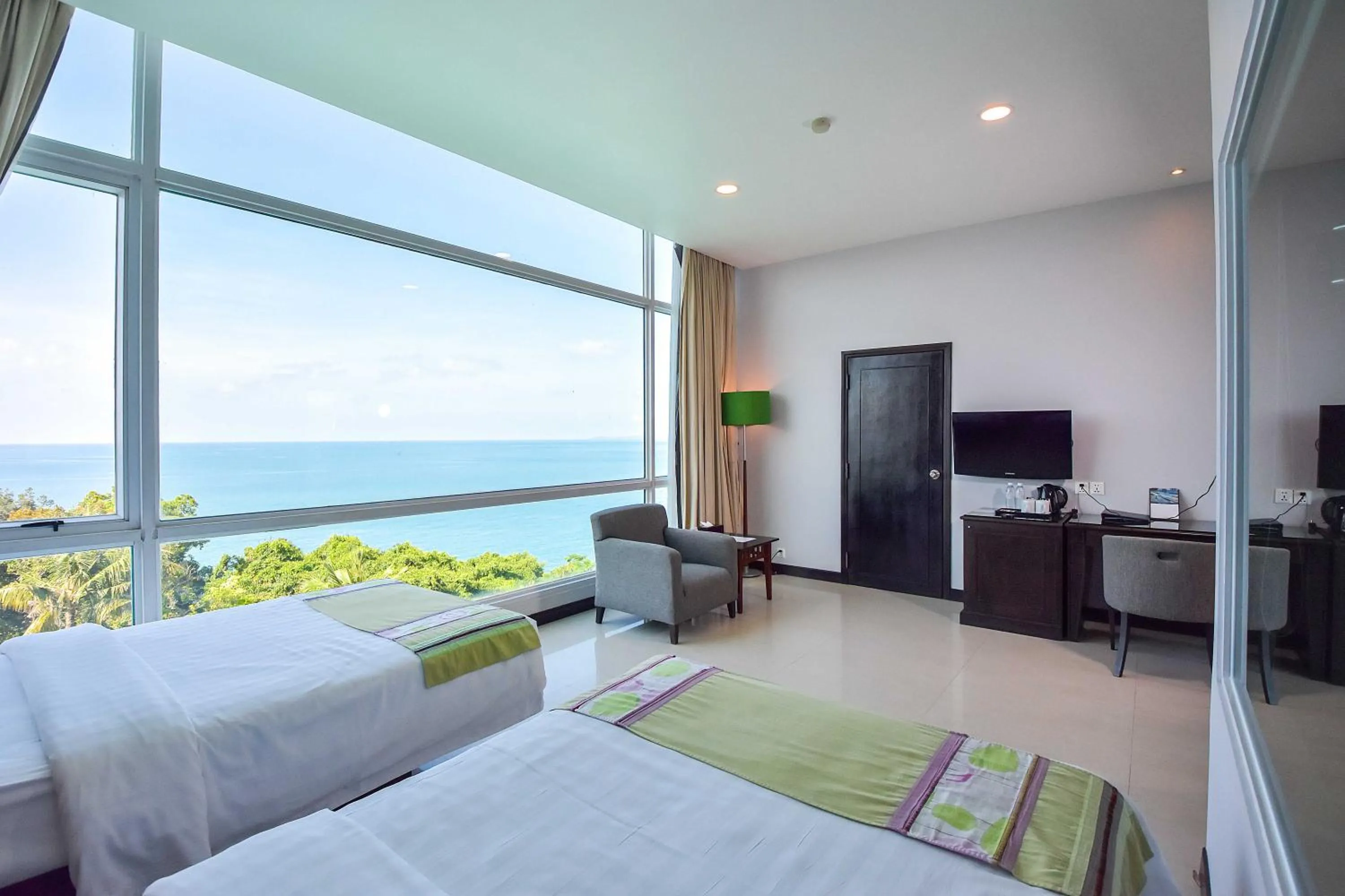 Photo of the whole room, Bed in Independence Hotel Resort & Spa