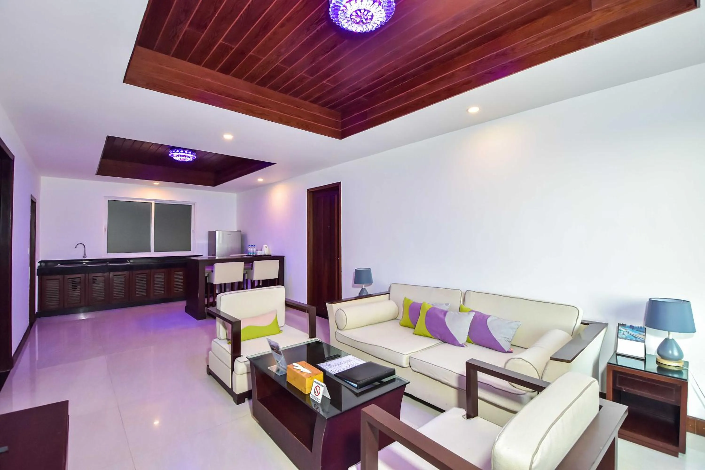 Independence Hotel Resort & Spa