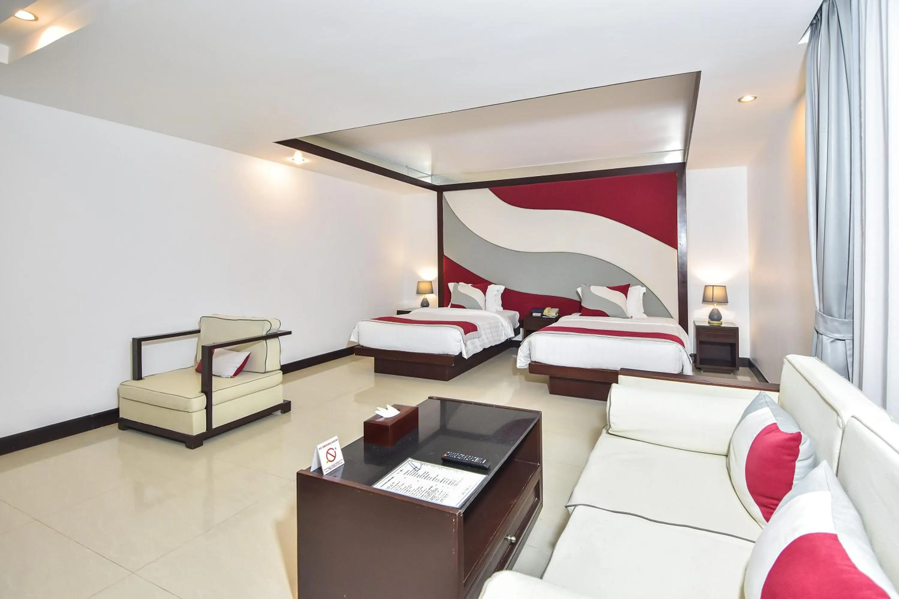 Bed in Independence Hotel Resort & Spa