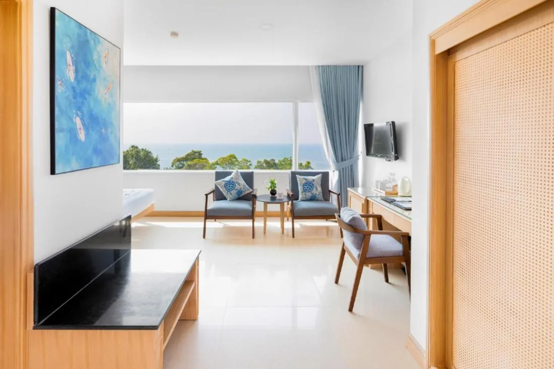 Independence Hotel Resort & Spa