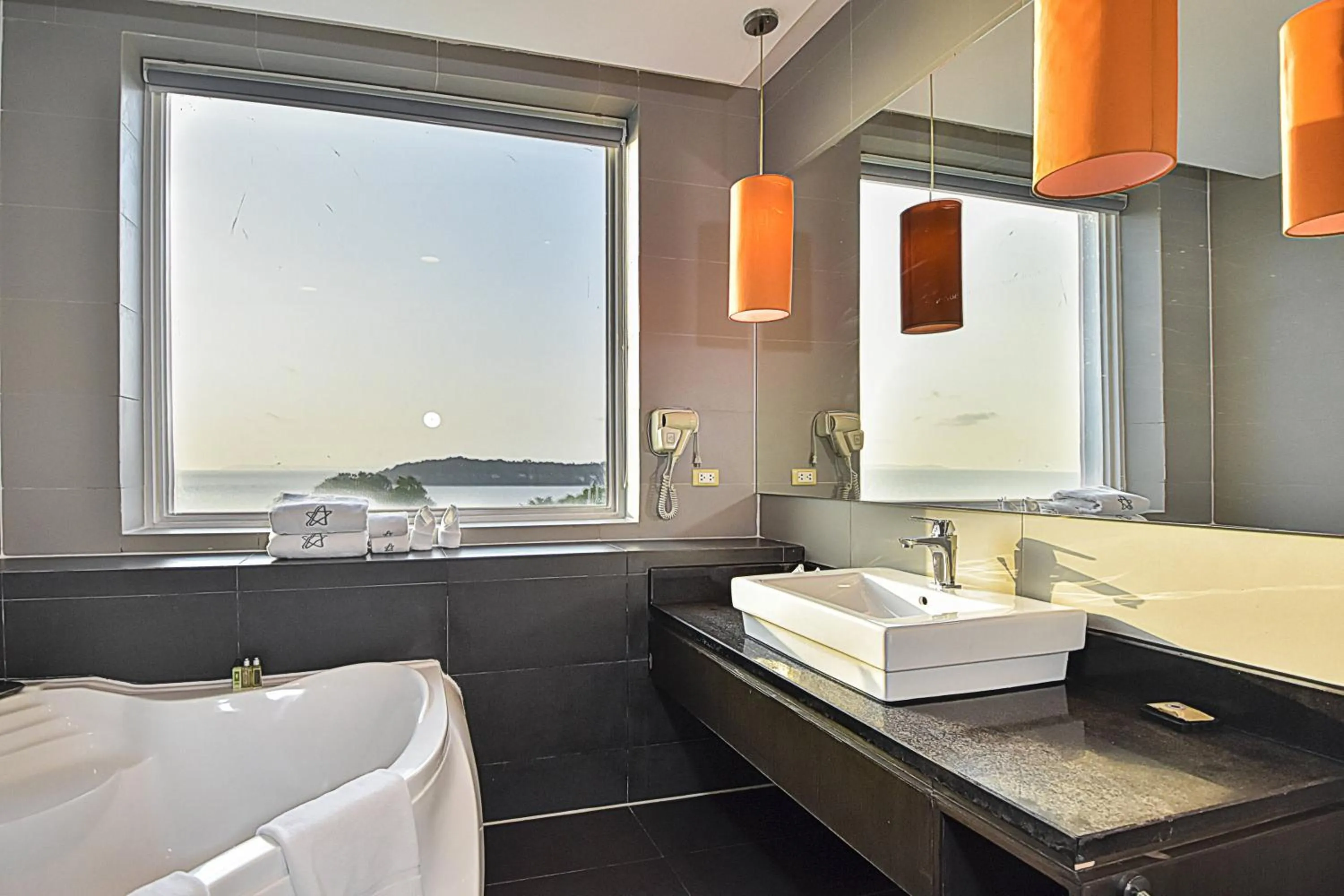 Bathroom in Independence Hotel Resort & Spa