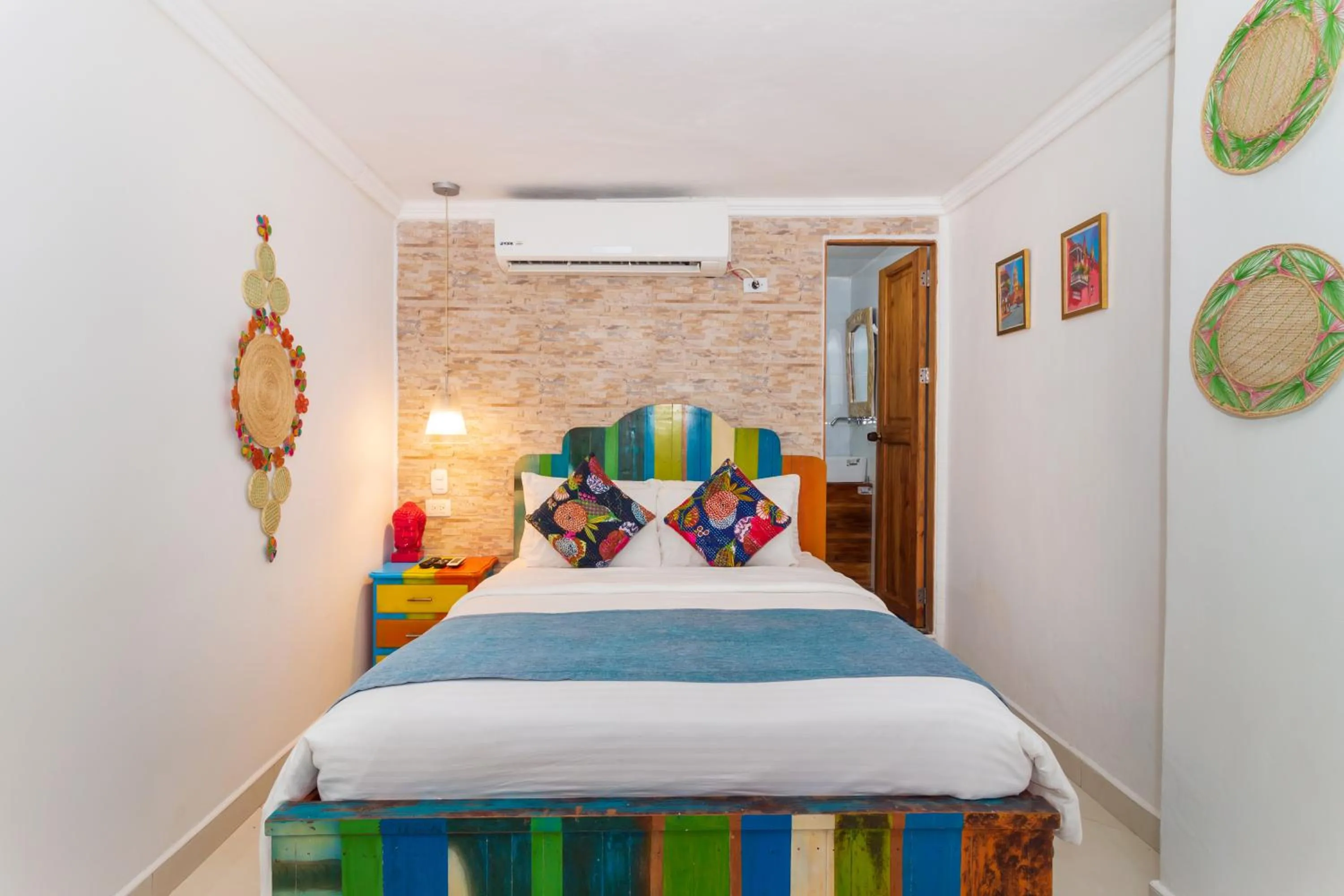 Decorative detail, Bed in Voilá Signature Casa Isabel