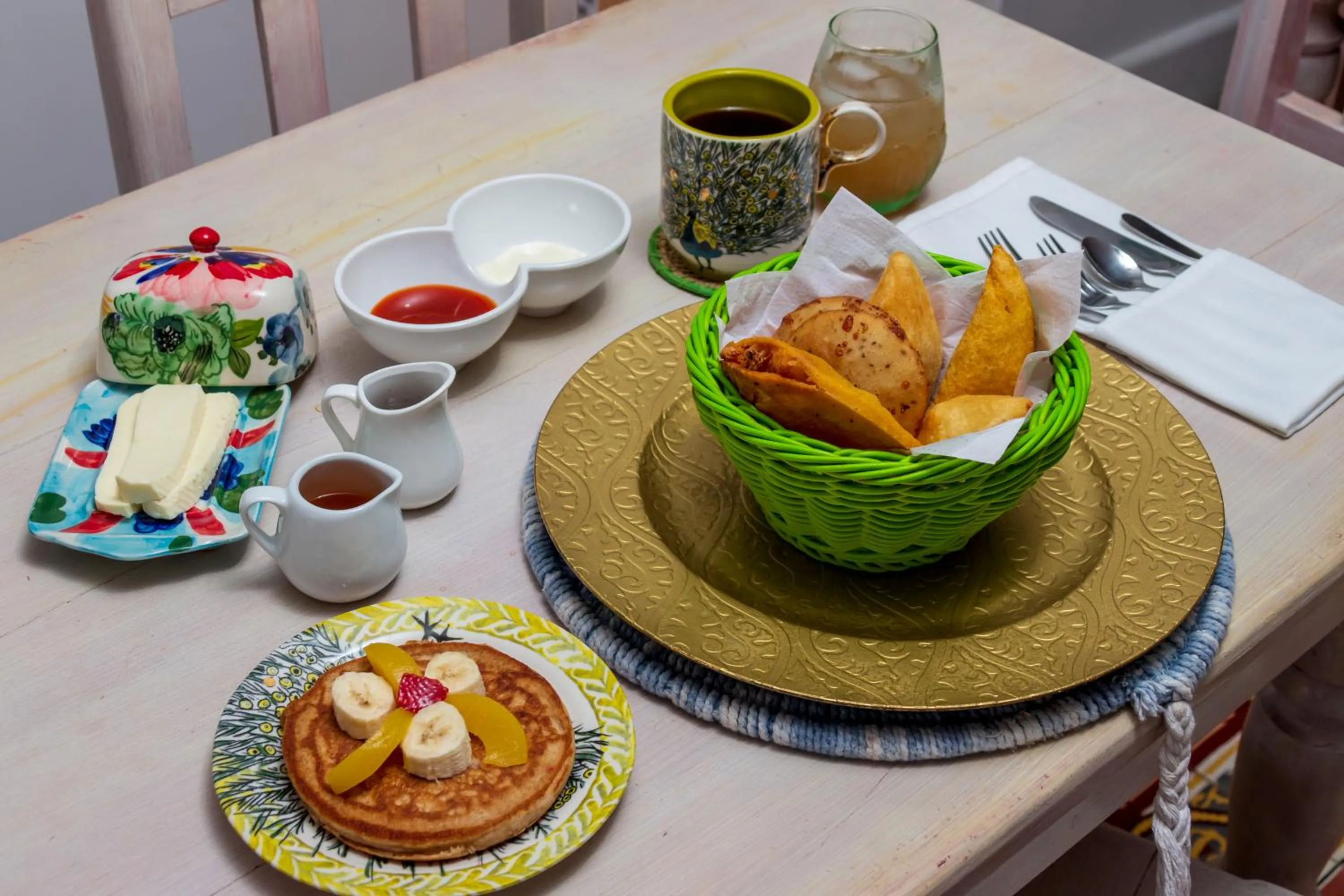 Restaurant/places to eat in Voilá Signature Casa Isabel