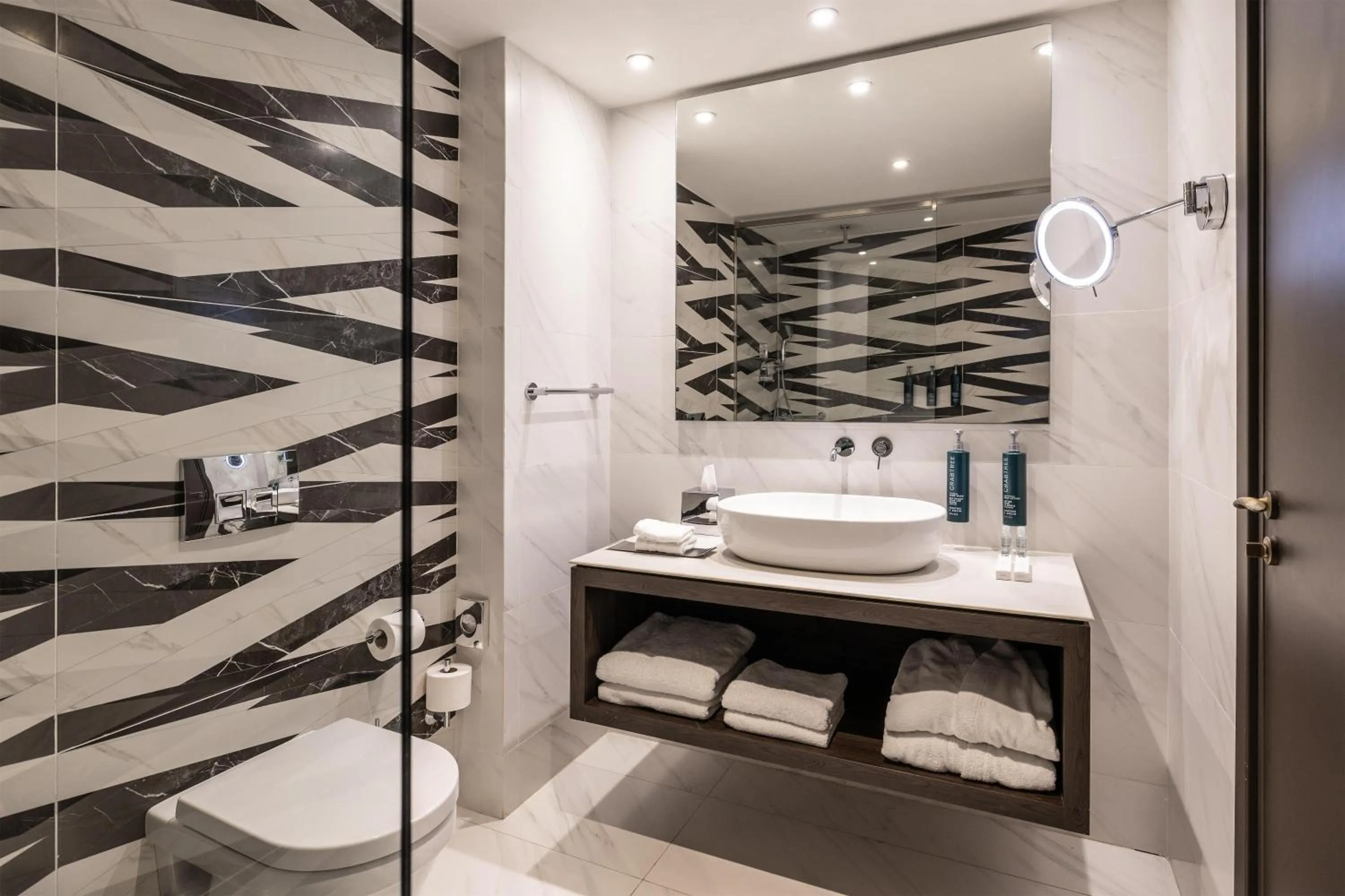 Bathroom in Hilton Nicosia