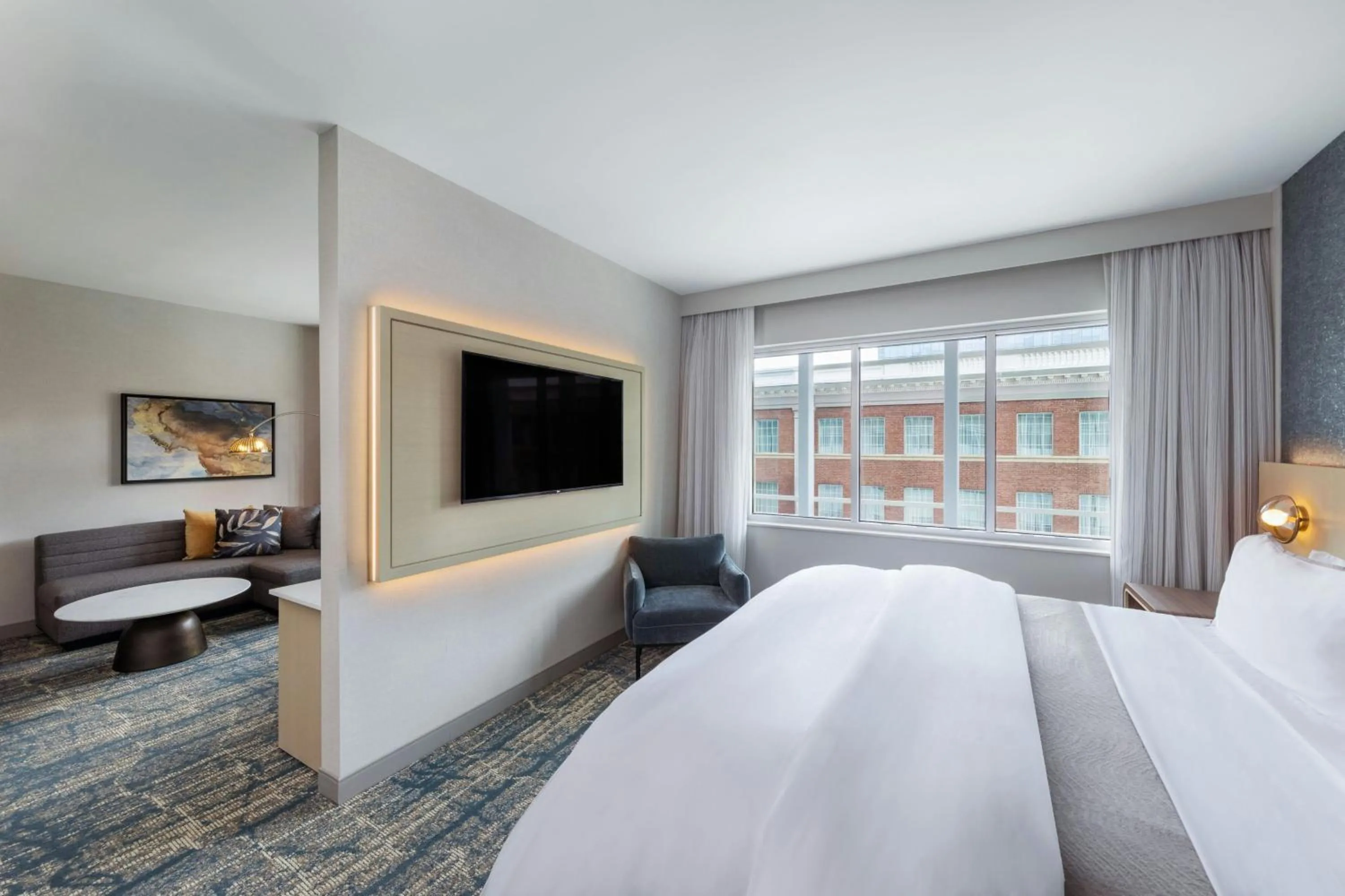 Bedroom, Bed in The Westin Buffalo