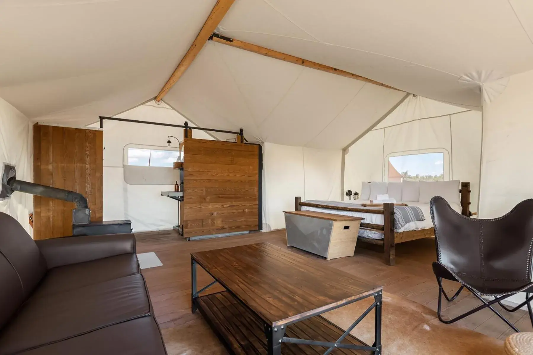 Suite Tent with Private Bathroom in Under Canvas Grand Canyon Suite Tent with Private Bathroom in Under Canvas Grand Canyon