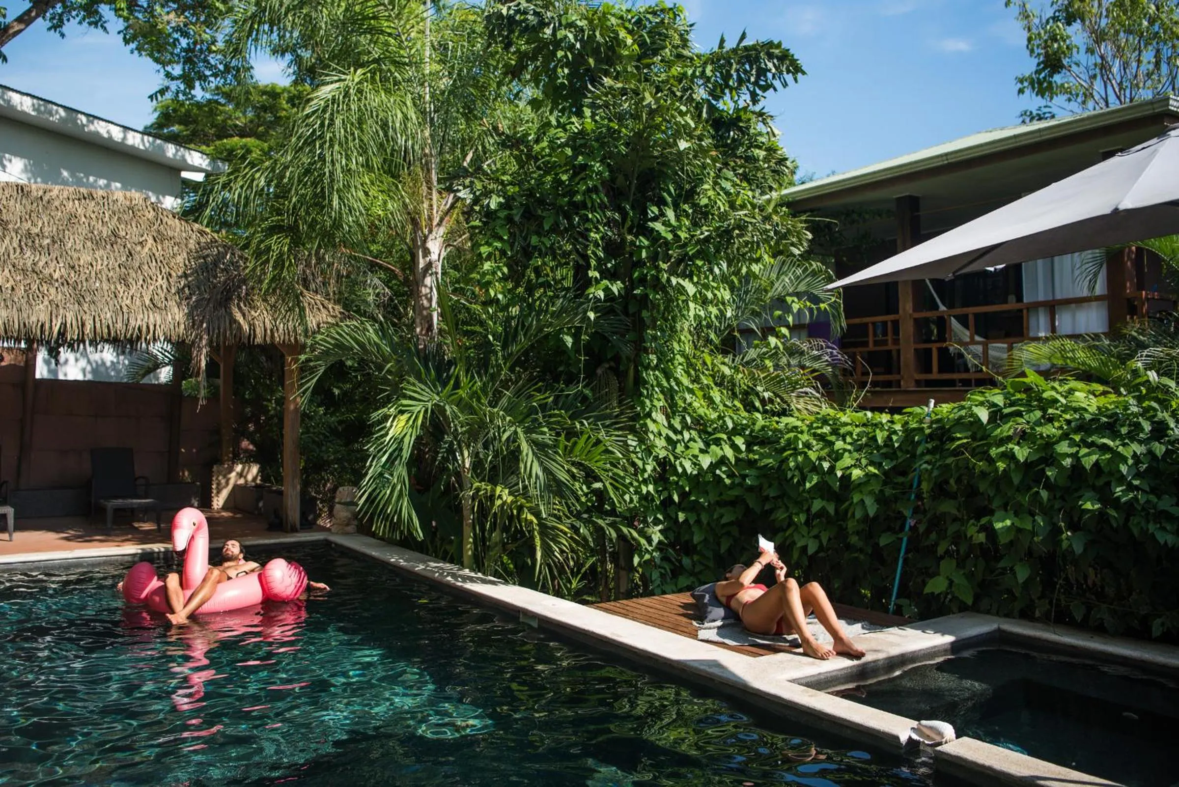 Swimming pool in Ohana Villas